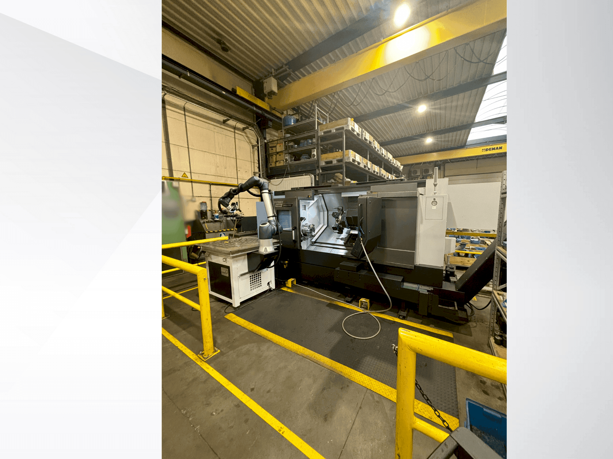 Frontansicht der DOOSAN PUMA 2600LSYB II  Maschine