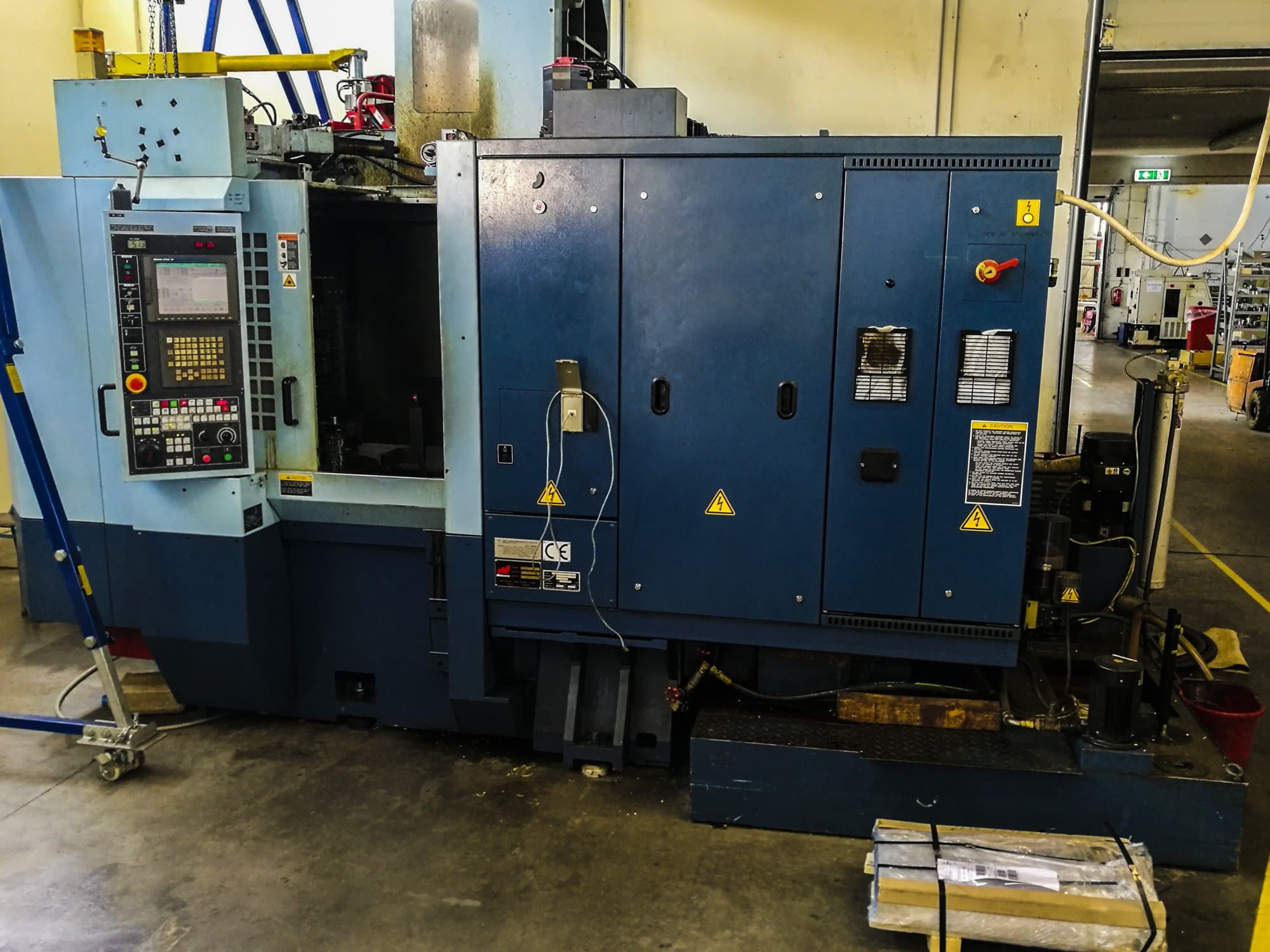 Frontansicht der Matsuura H.PLUS-300 Maschine