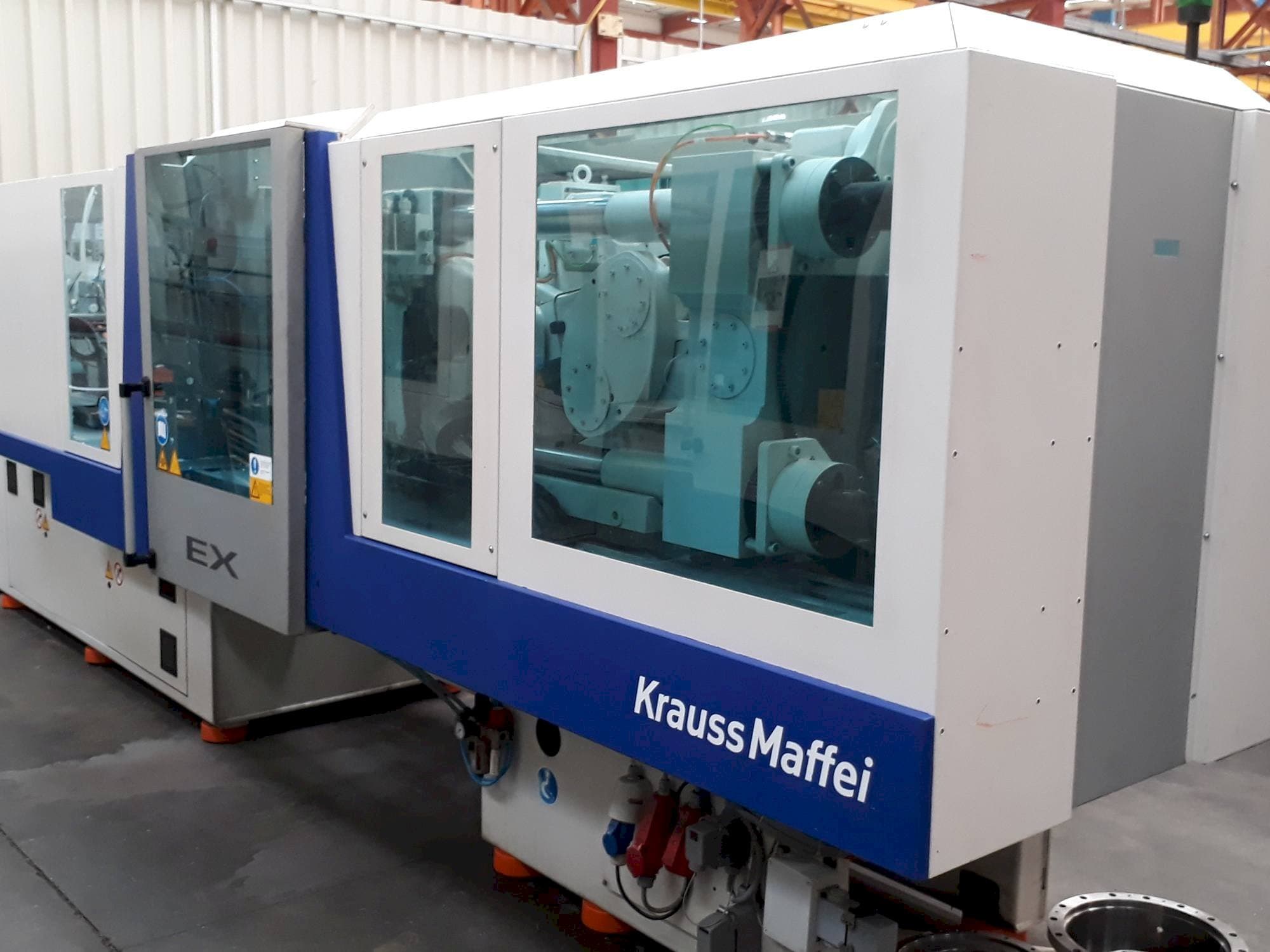 Frontansicht der Krauss Maffei 160-750 EX  Maschine