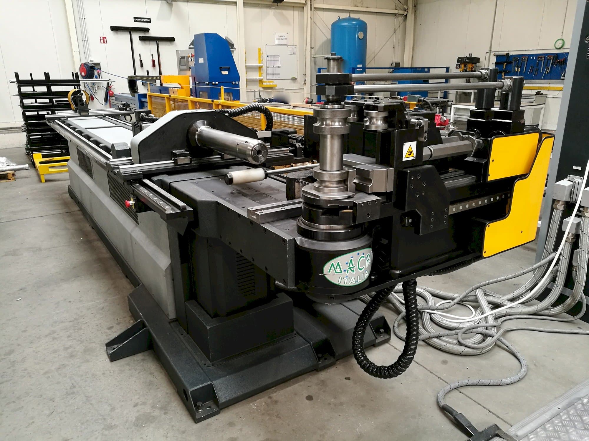 Frontansicht der Macri Italia PROVAR 6-65  Maschine