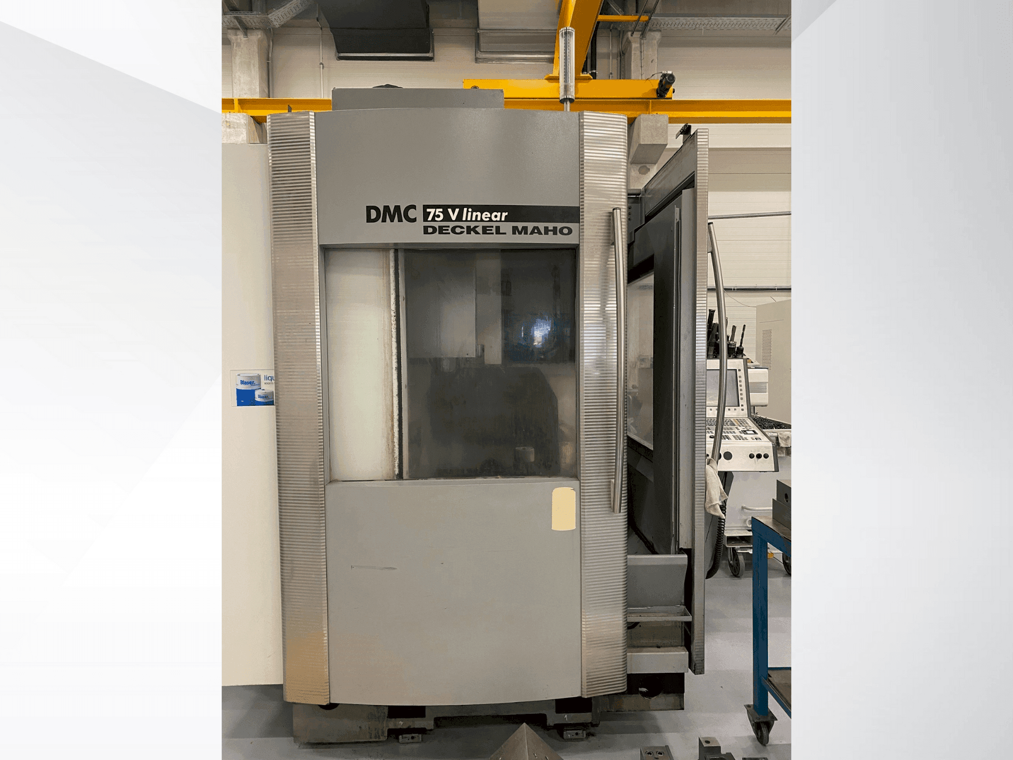 Frontansicht der DECKEL MAHO DMC 75 V Linear  Maschine