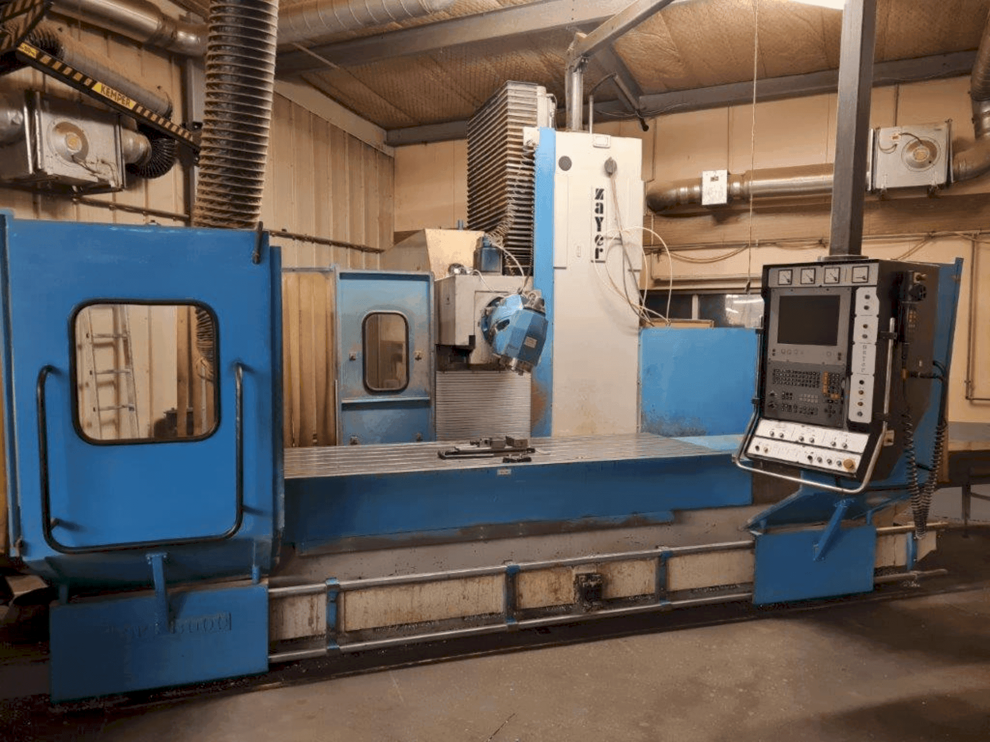 Frontansicht der Zayer 30KF3000  Maschine