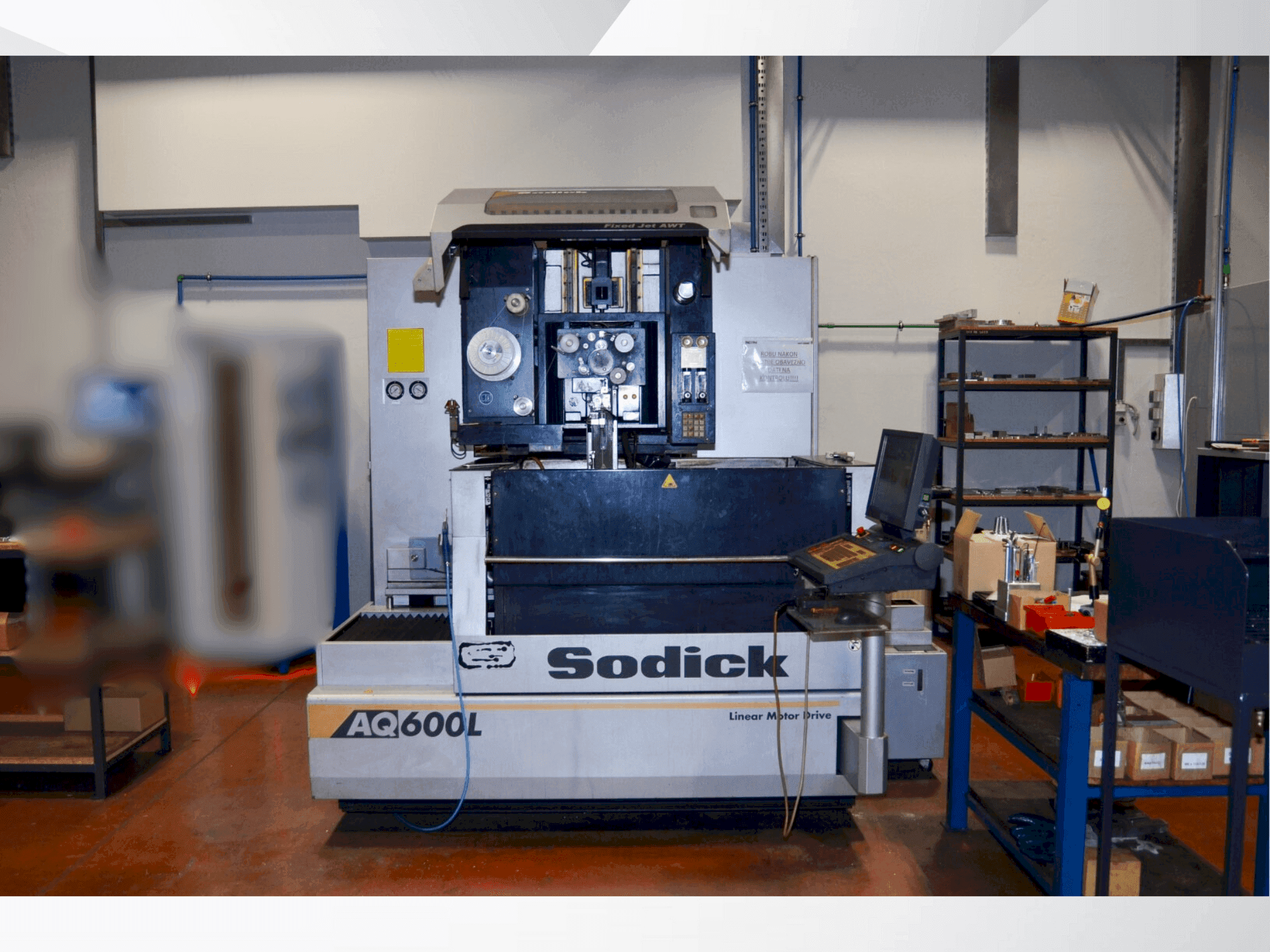 Frontansicht der Sodick AQ 600L  Maschine
