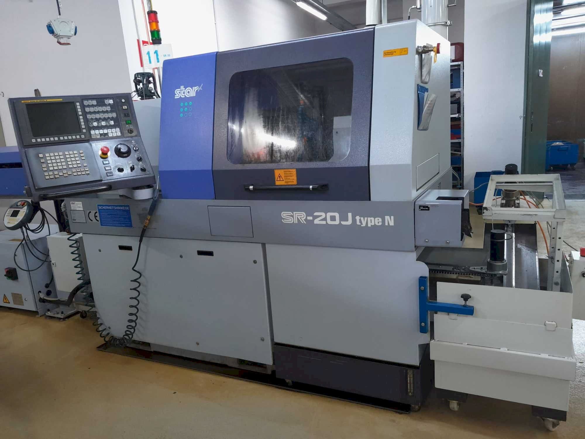 Frontansicht der Star SR20JN  Maschine