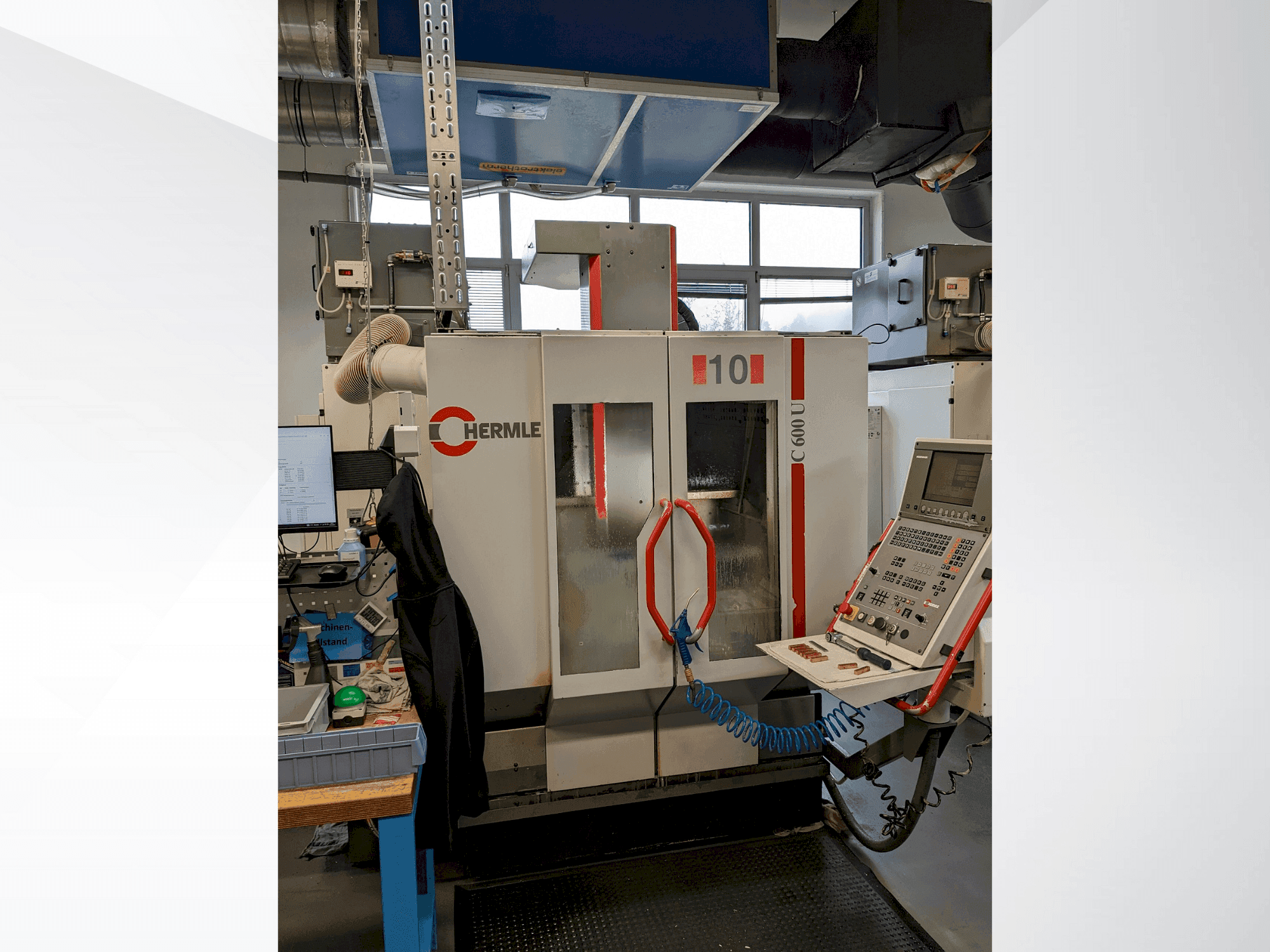 Frontansicht der HERMLE C600U  Maschine