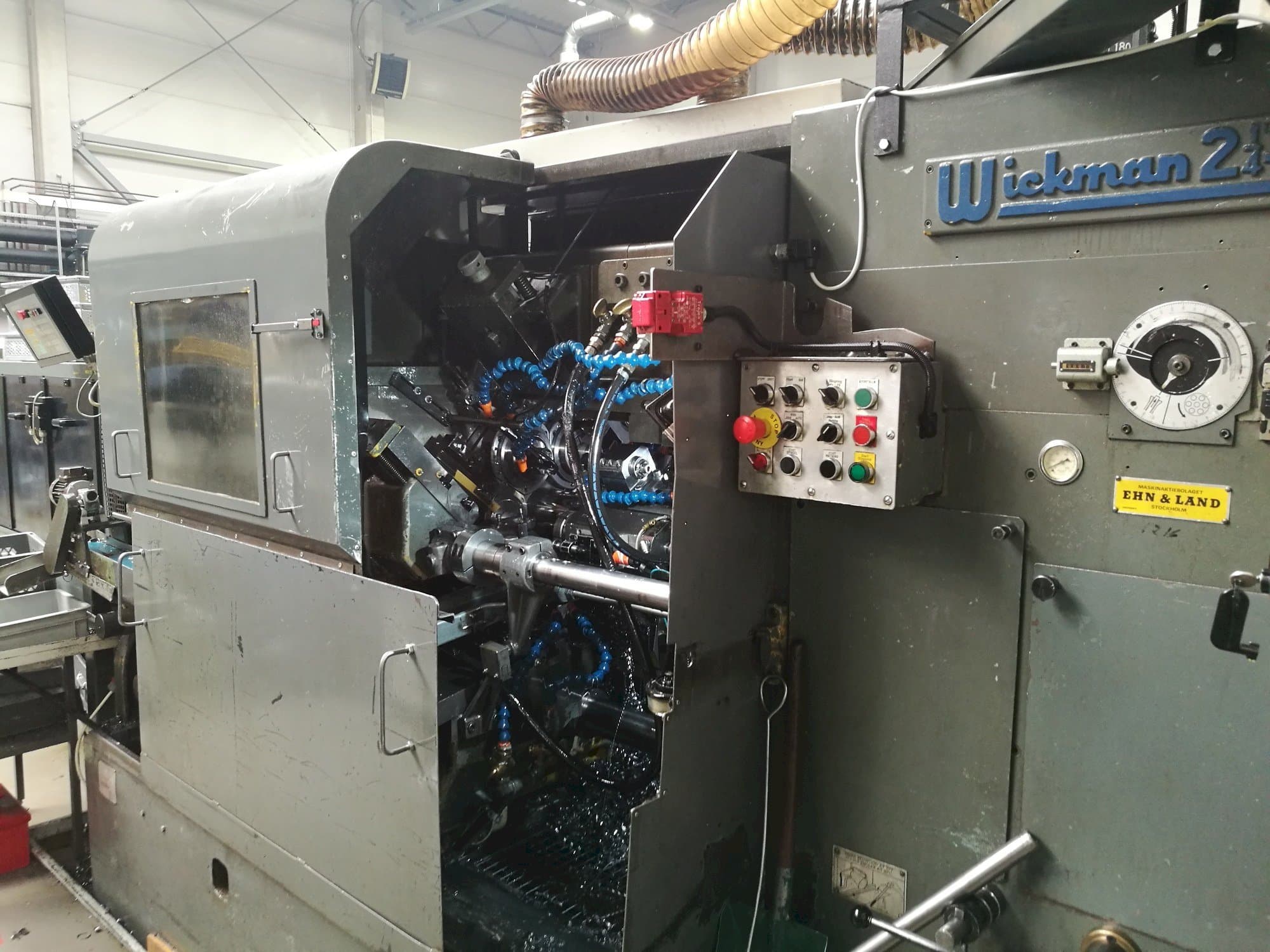 Frontansicht der Wickman 2  1/4"-6  Maschine