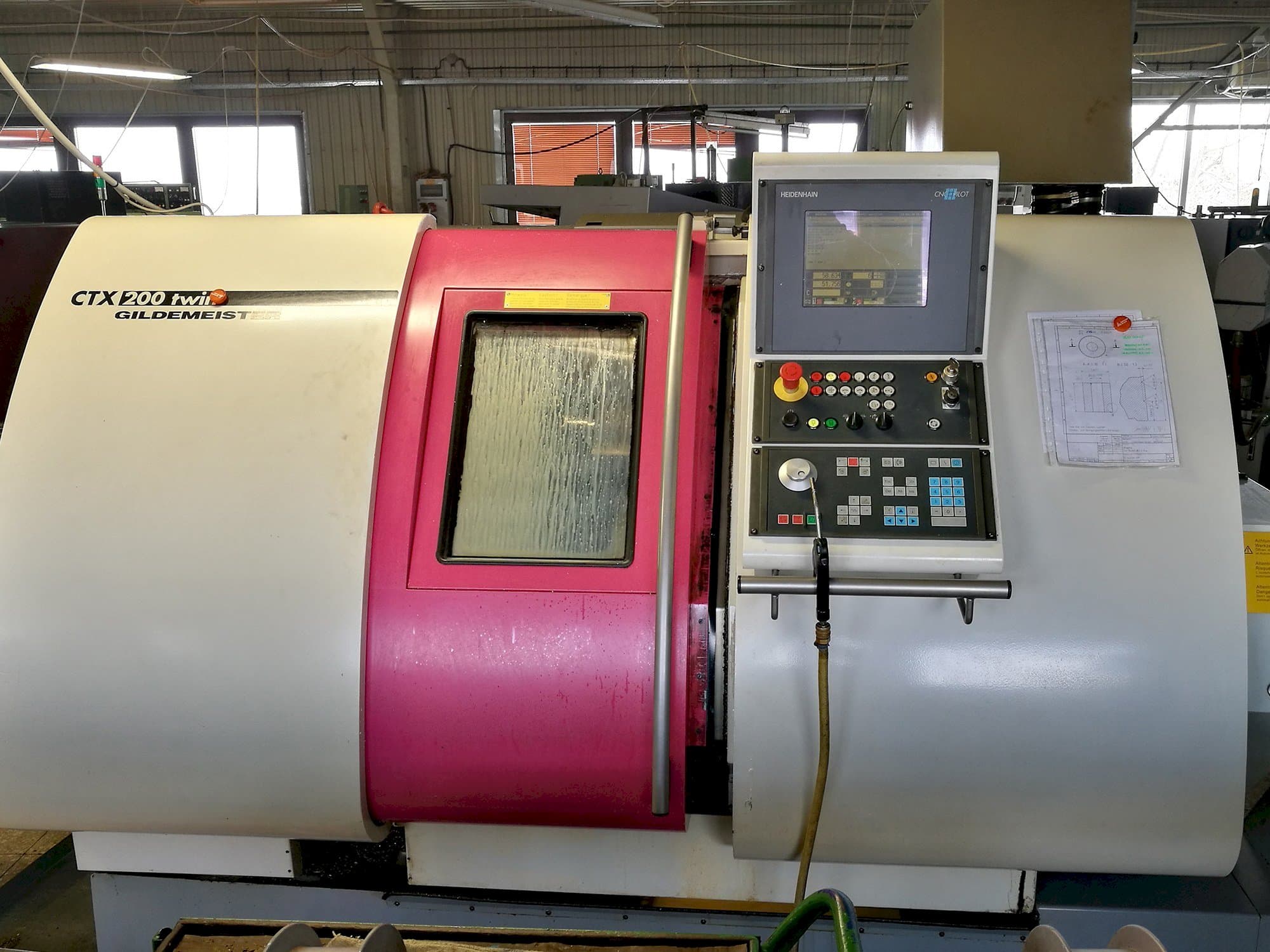 Frontansicht der Gildemeister CTX 200 Twin  Maschine