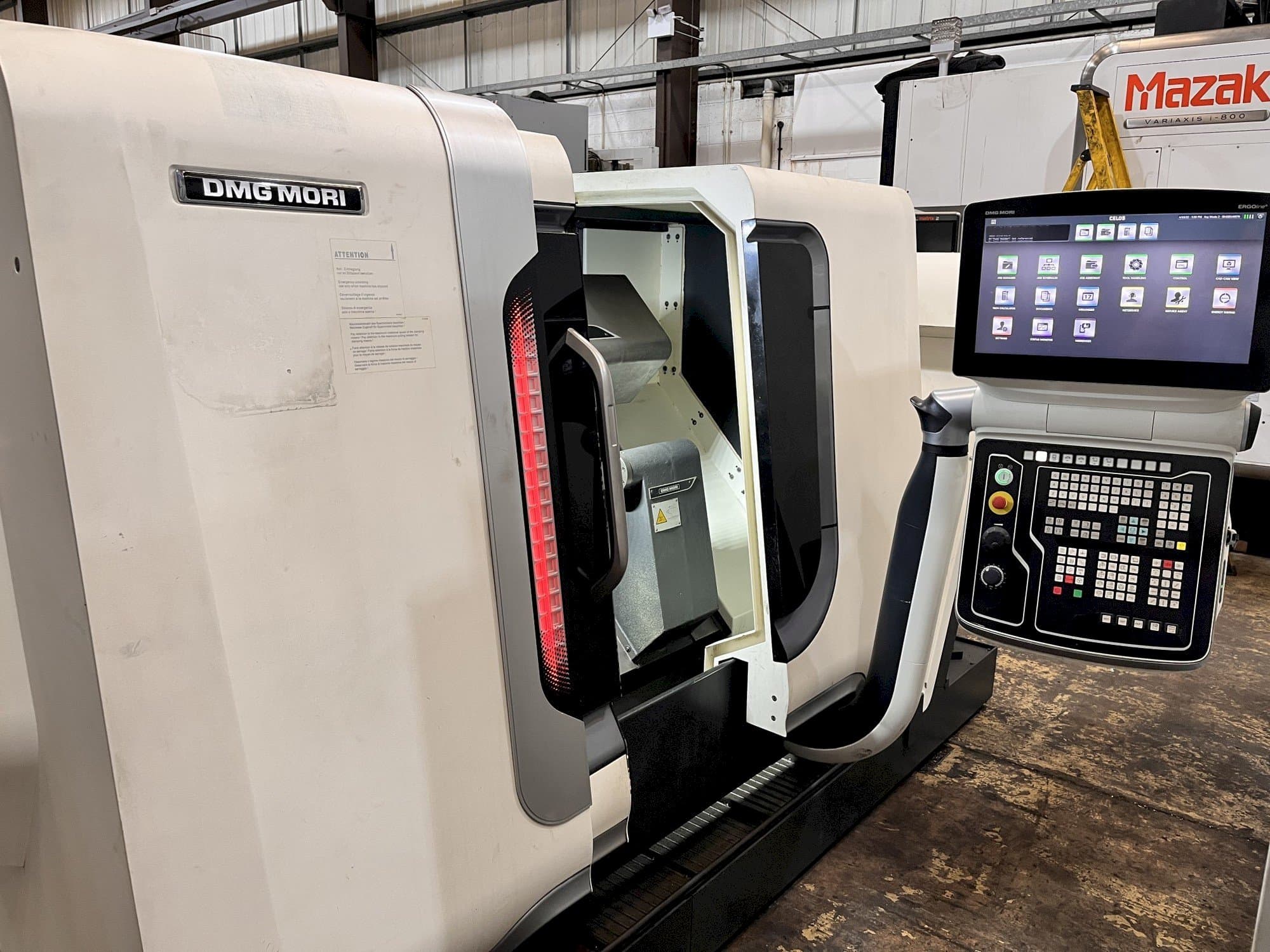 Frontansicht der DMG CTX ALPHA 300  Maschine