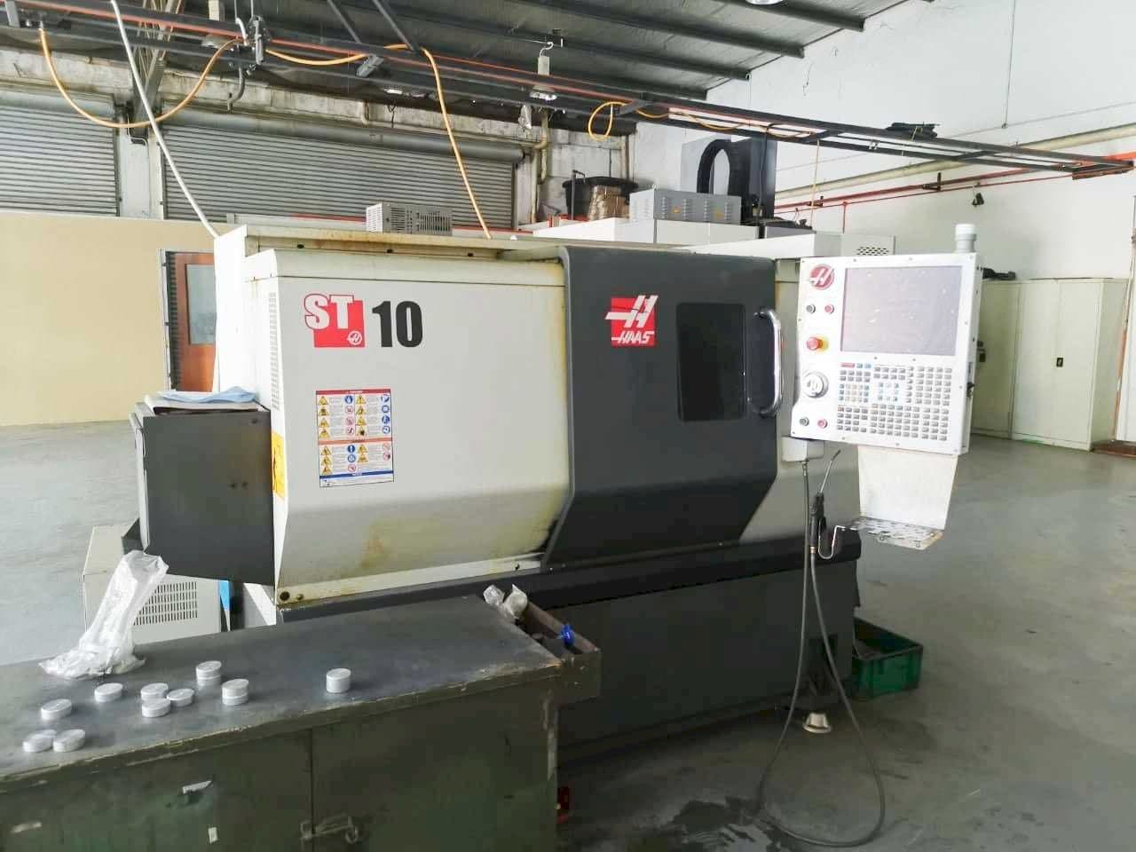 Frontansicht der HAAS ST-10  Maschine