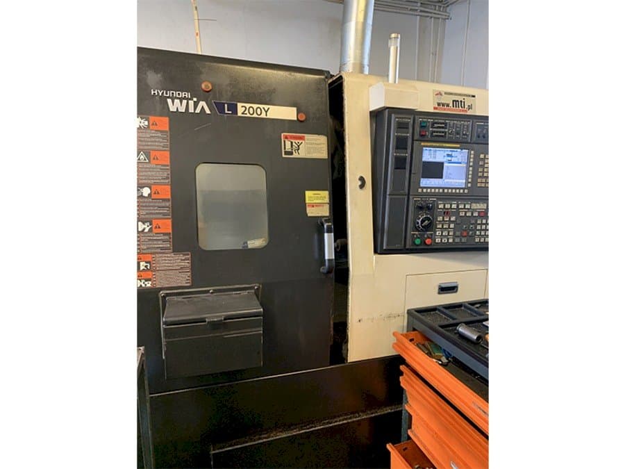 Frontansicht der Hyundai Wia L200Y  Maschine