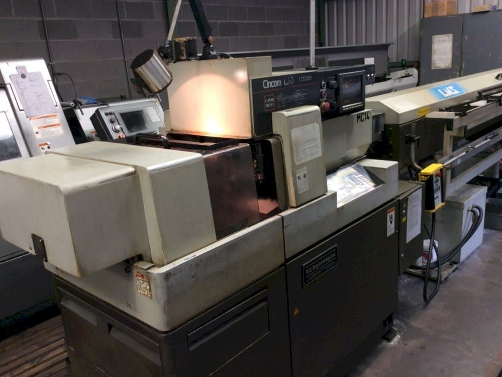 Frontansicht der Citizen Cincom L320  Maschine