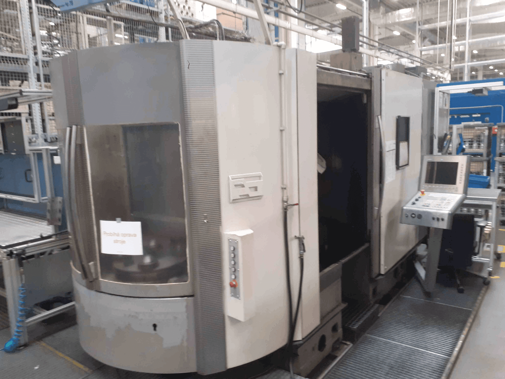Frontansicht der DMG DECKEL MAHO DMC 80H  Maschine