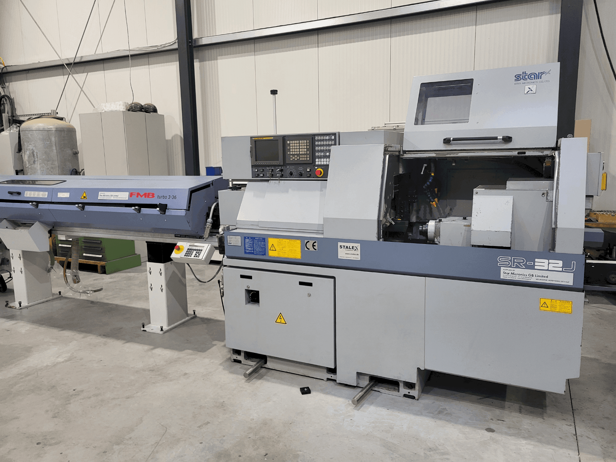 Frontansicht der Star SR-32J  Maschine