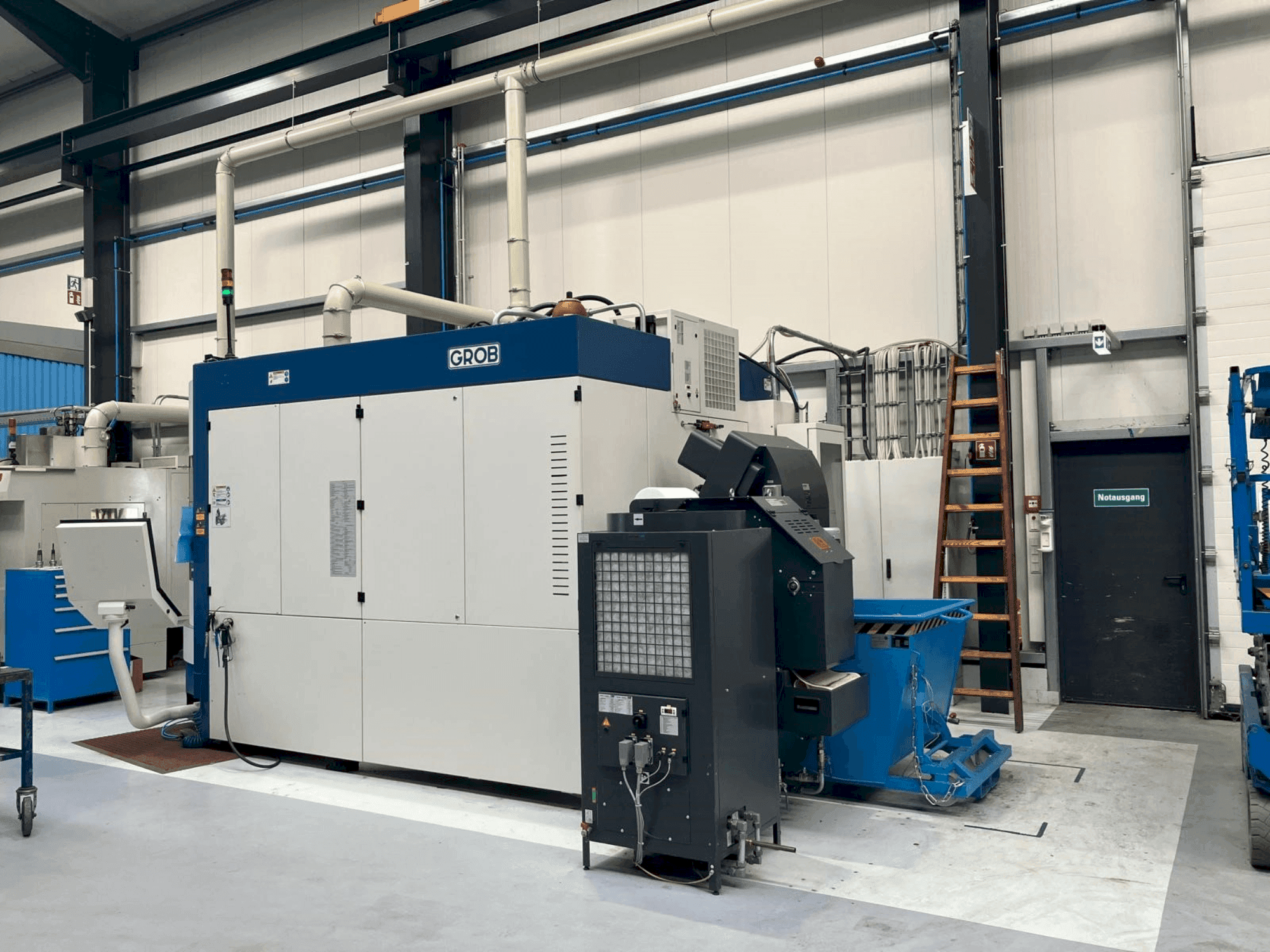 Frontansicht der GROB G550a  Maschine