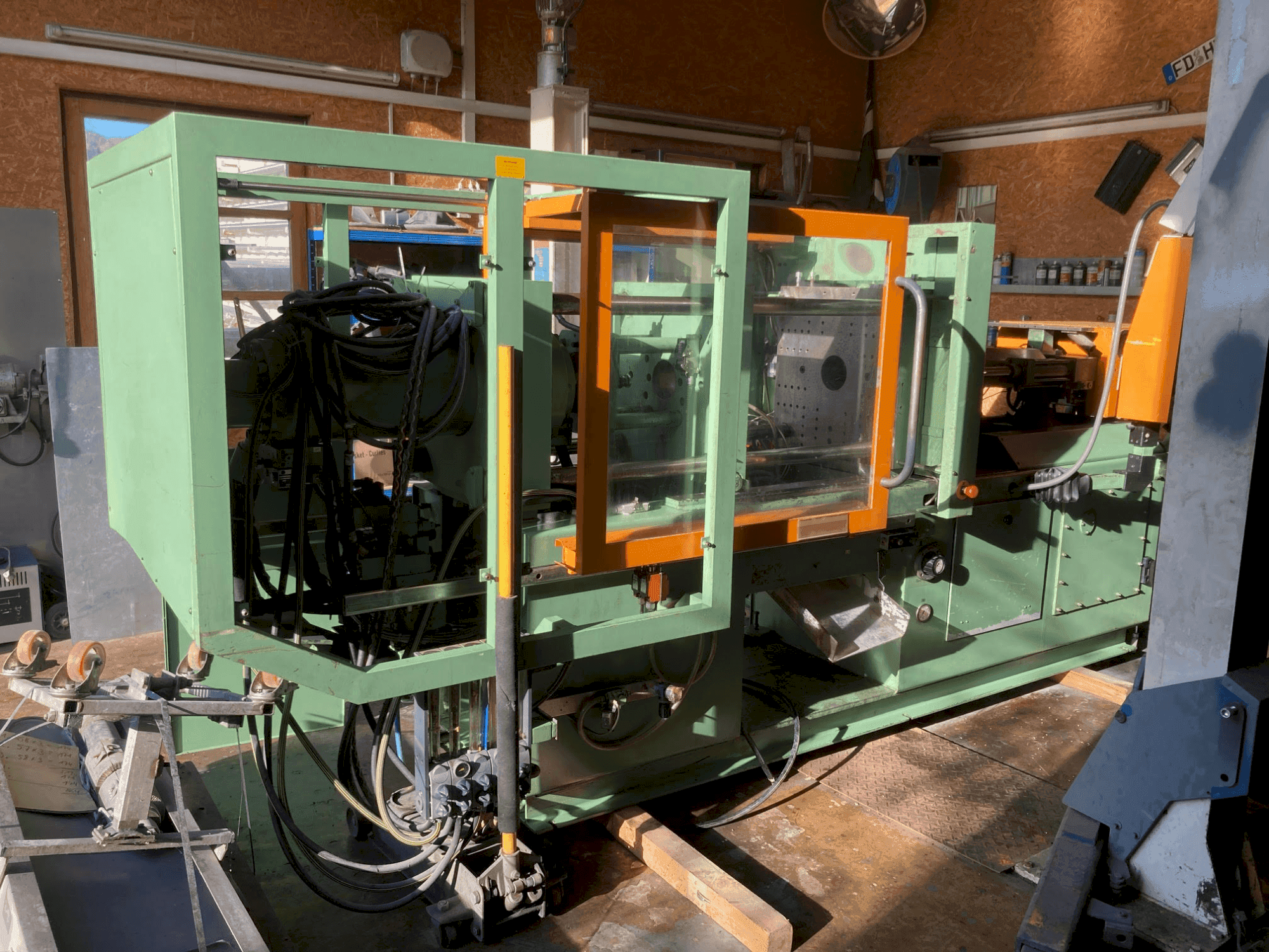 Frontansicht der FERROMATIK K75-S  Maschine