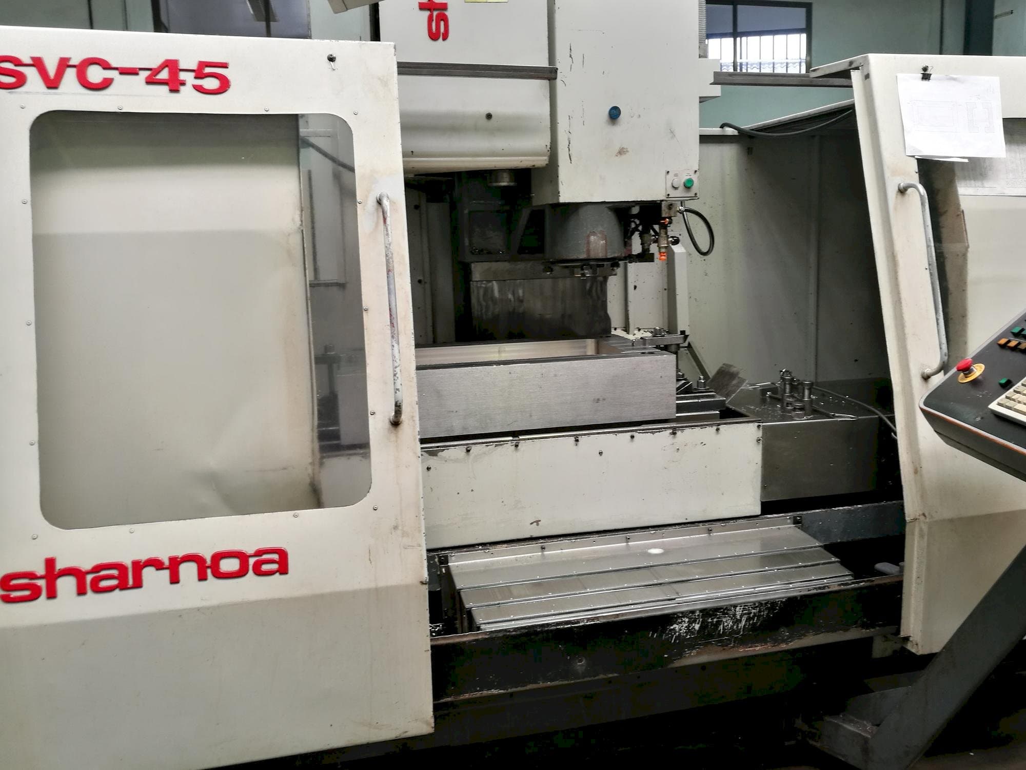 Frontansicht der Sharnoa SVC-45  Maschine