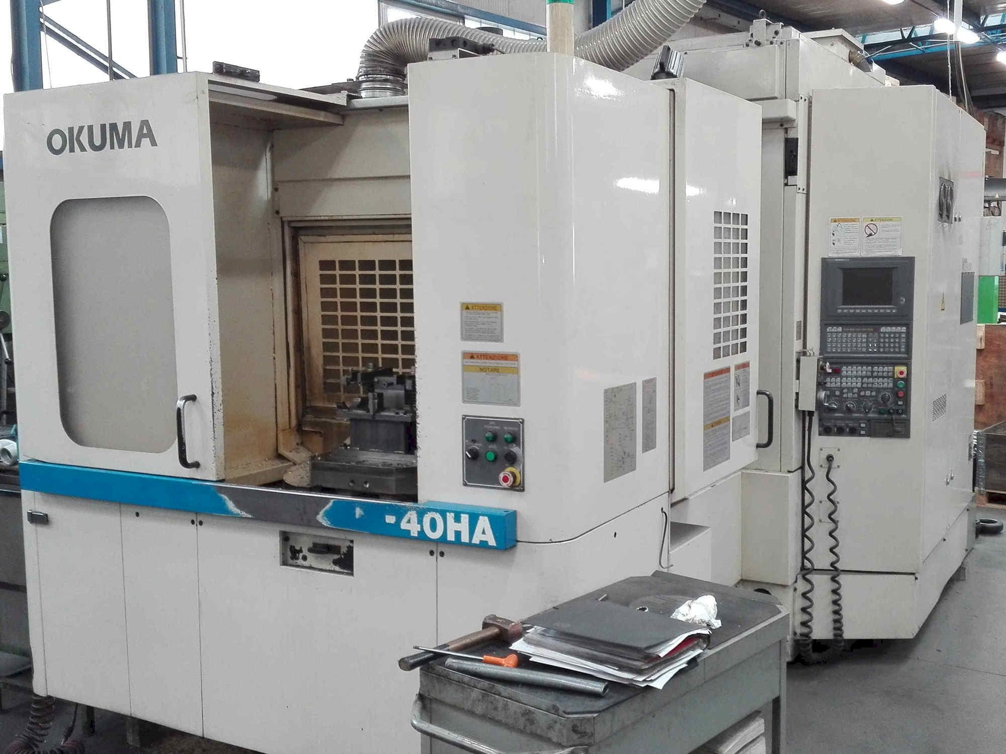 Frontansicht der Okuma MX 40HA  Maschine