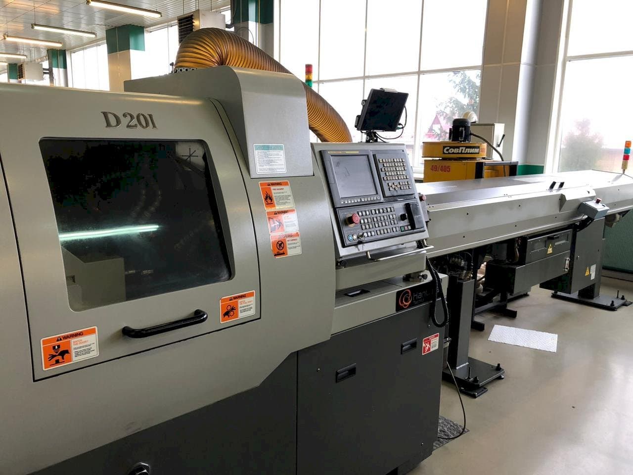 Frontansicht der Hanwha XD20M  Maschine