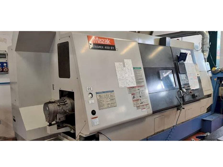 Frontansicht der Mazak Integrex 400-II Y  Maschine