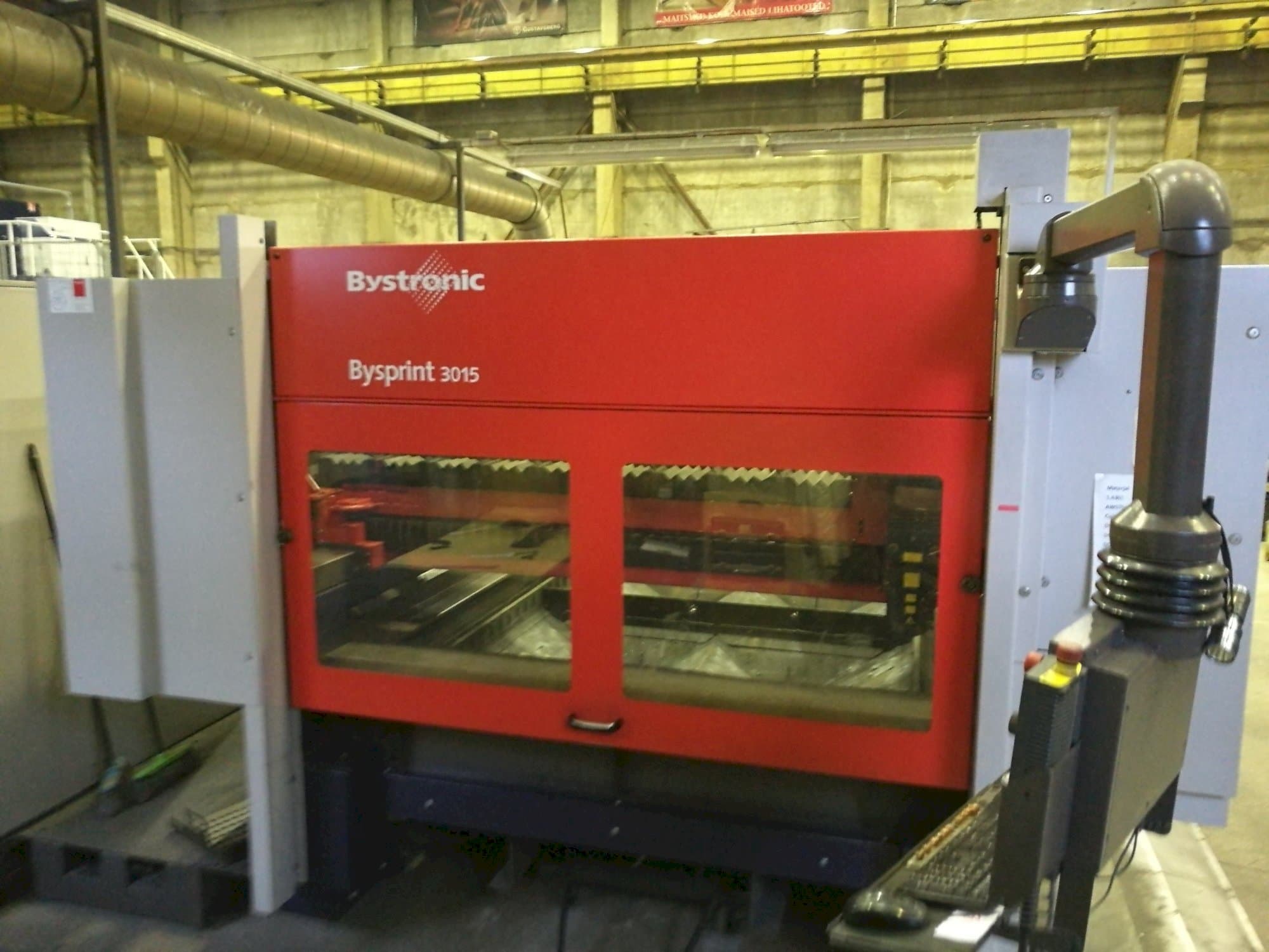 Frontansicht der Bystronic Bysprint 3015  Maschine