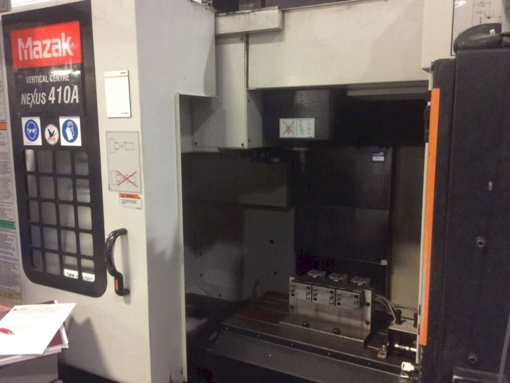 Frontansicht der Mazak Nexus VCN 410A  Maschine