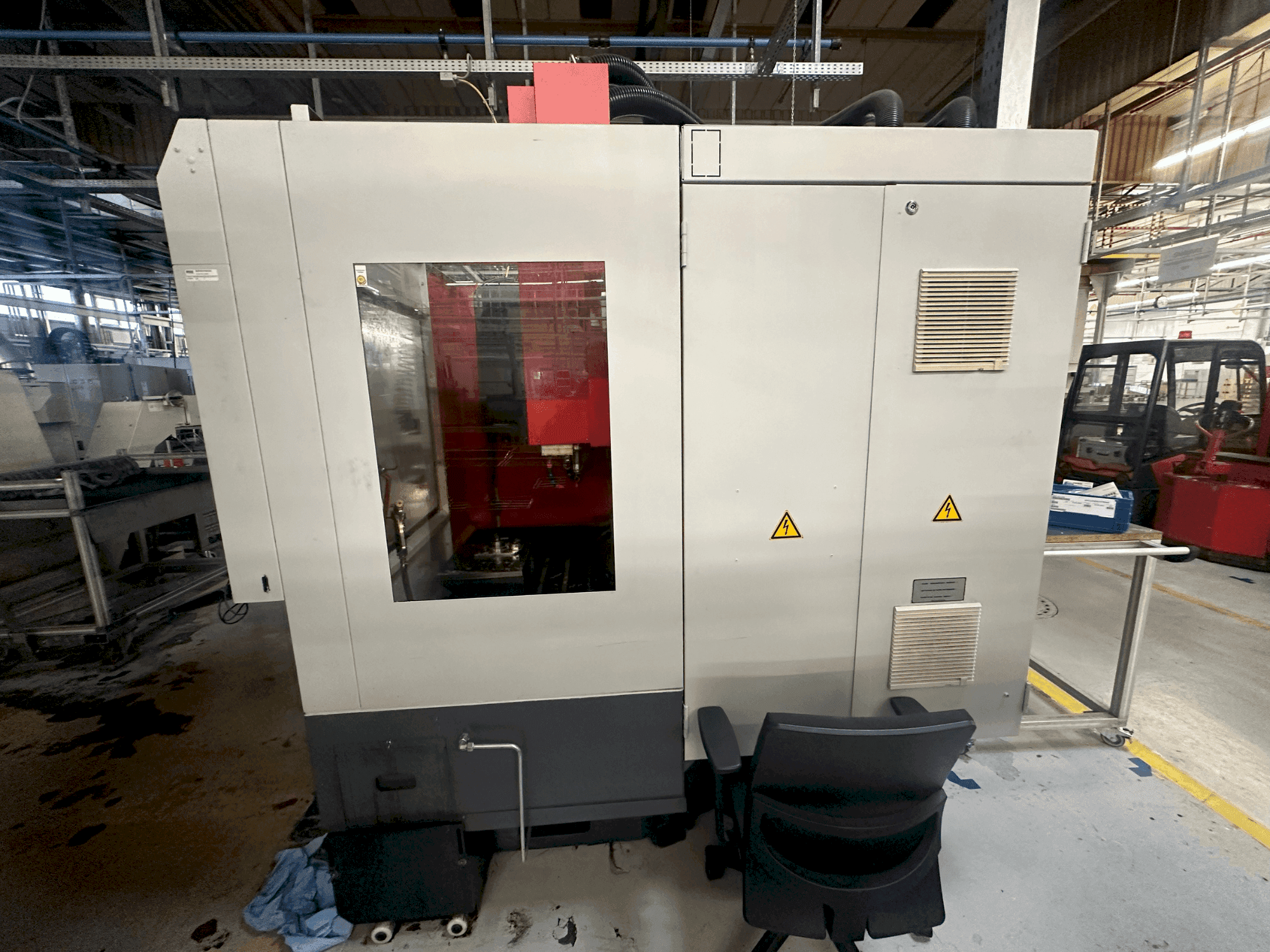 Frontansicht der EMCO E-600  Maschine