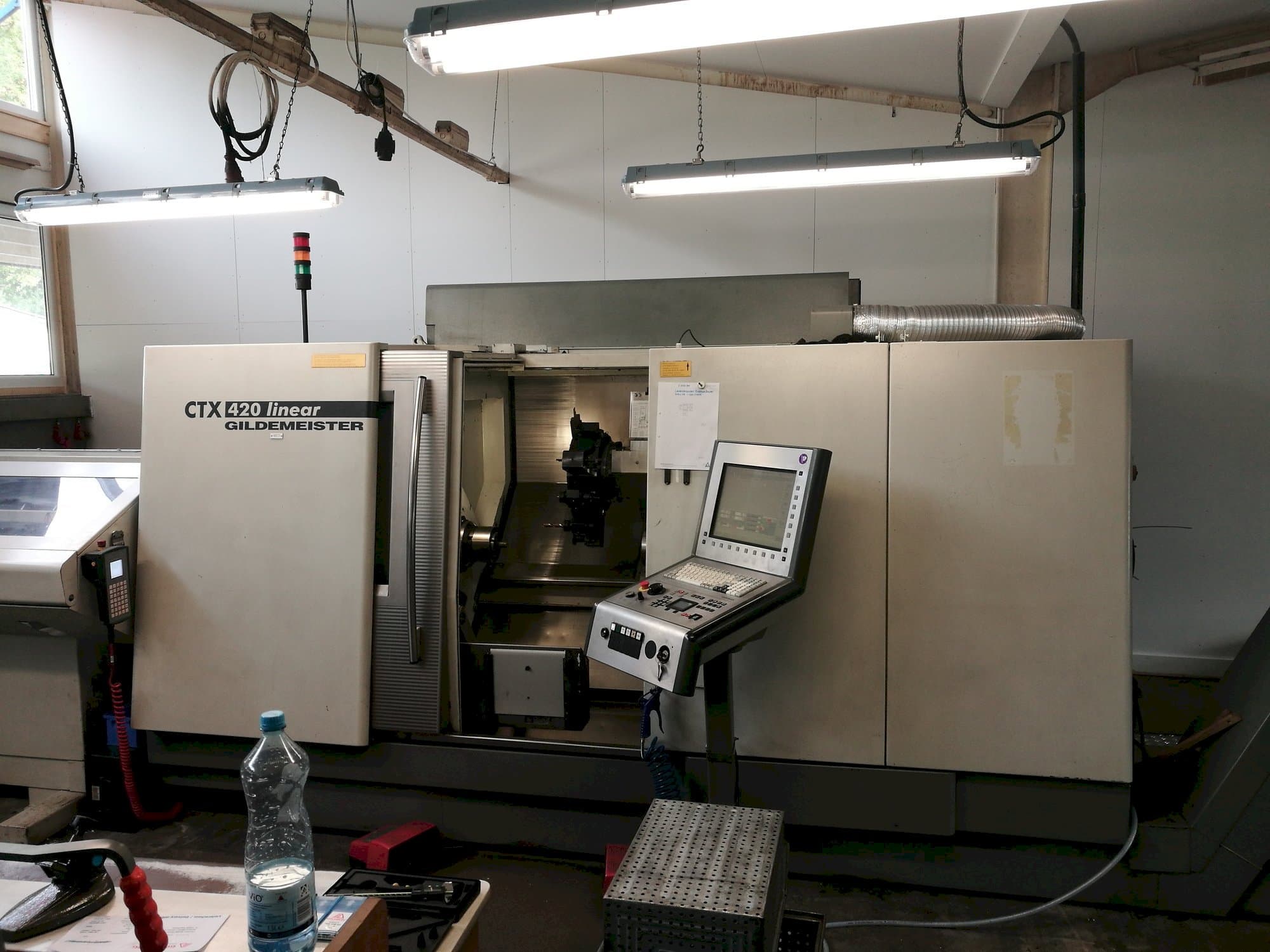 Frontansicht der Gildemeister CTX 420 linear  Maschine