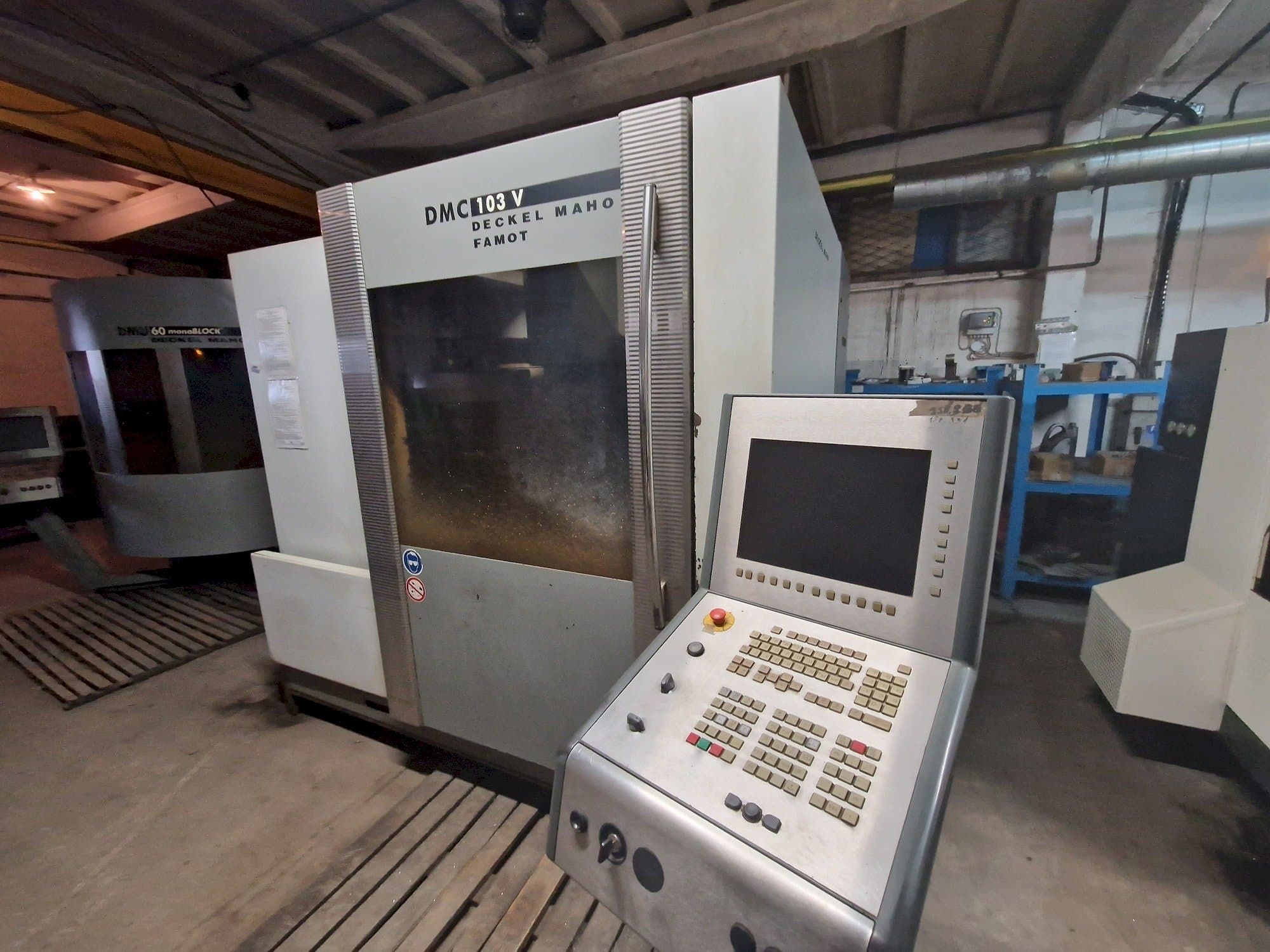 Frontansicht der DMG DMC 103V  Maschine