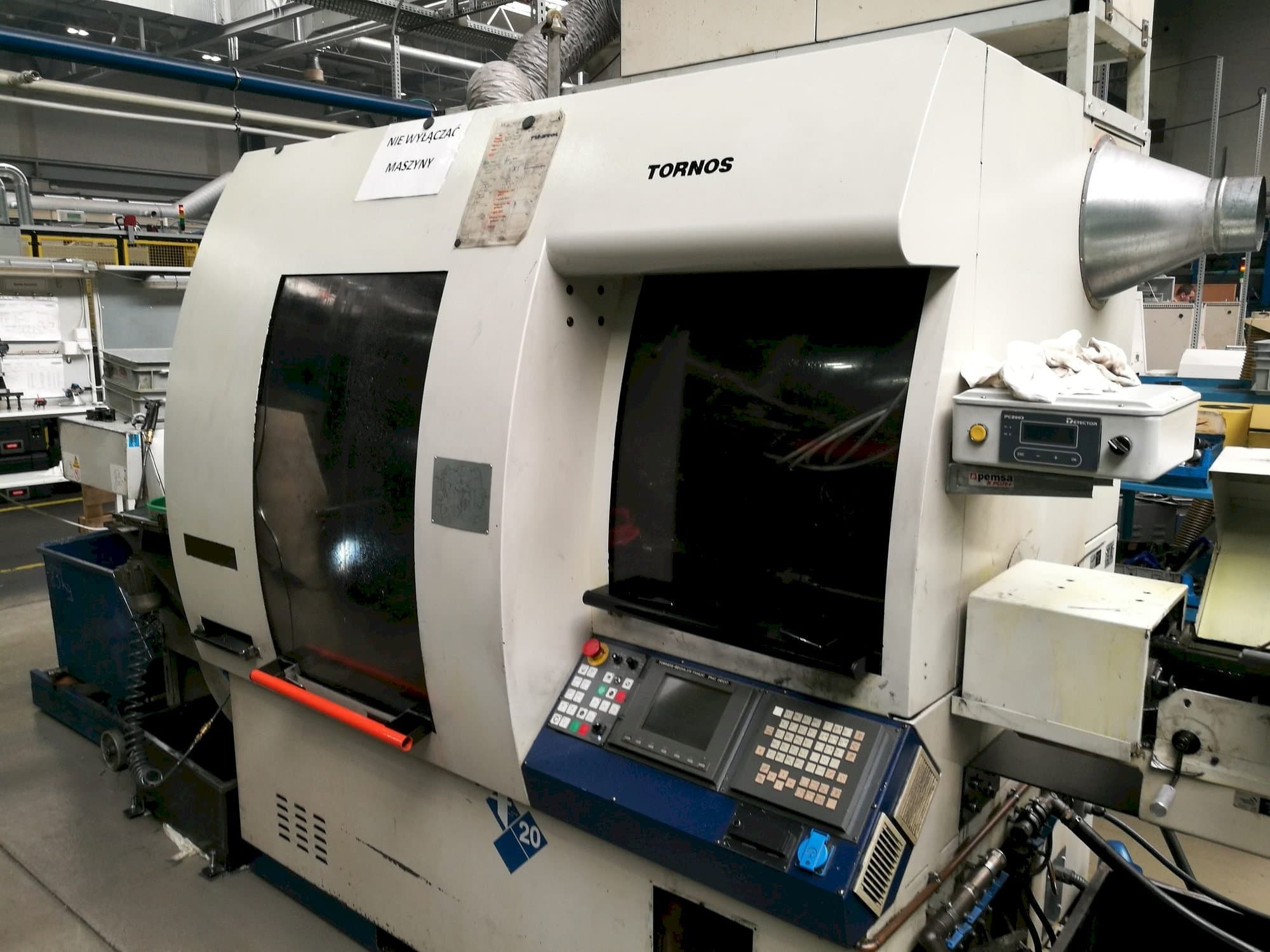 Frontansicht der Tornos Deco-2000/20  Maschine