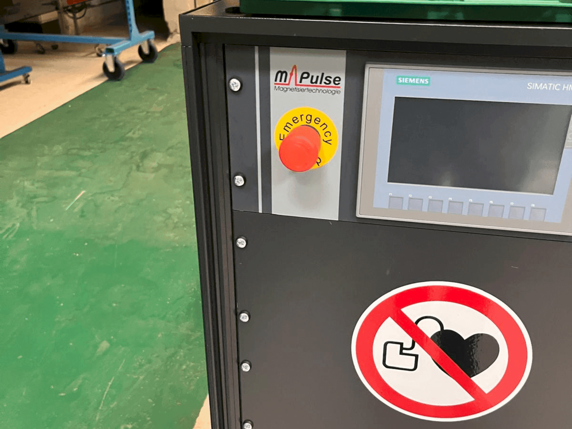 Frontansicht der M-PULSE 2k6e  Maschine