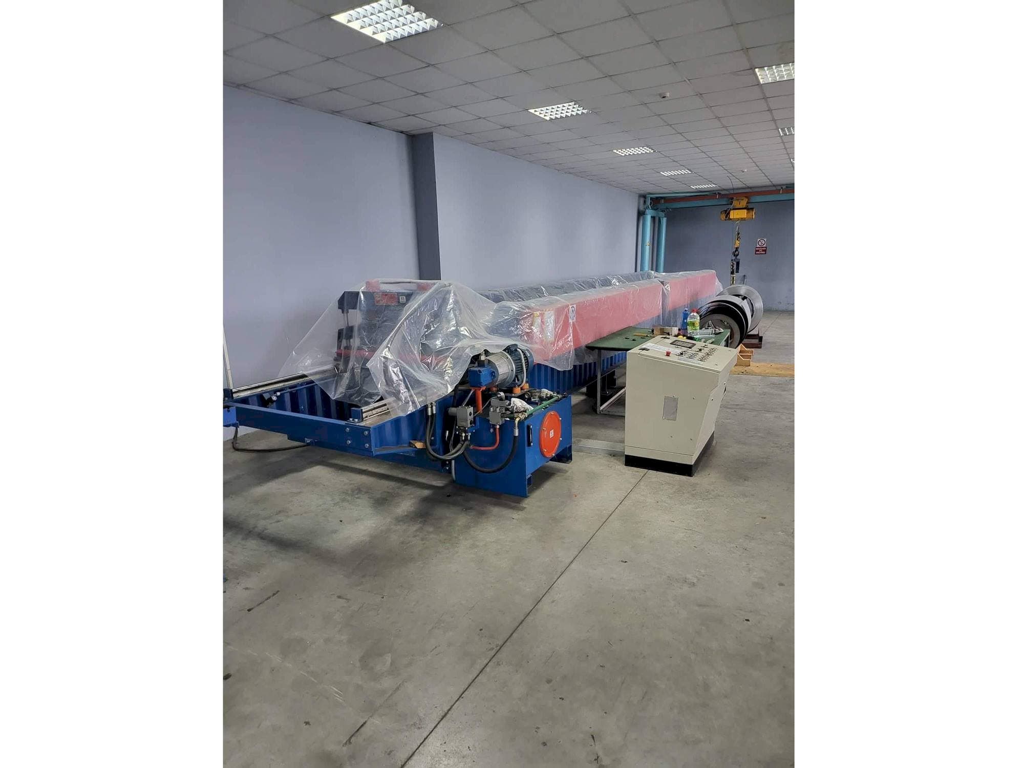 Frontansicht der ZEMAN TR 20/130  Maschine