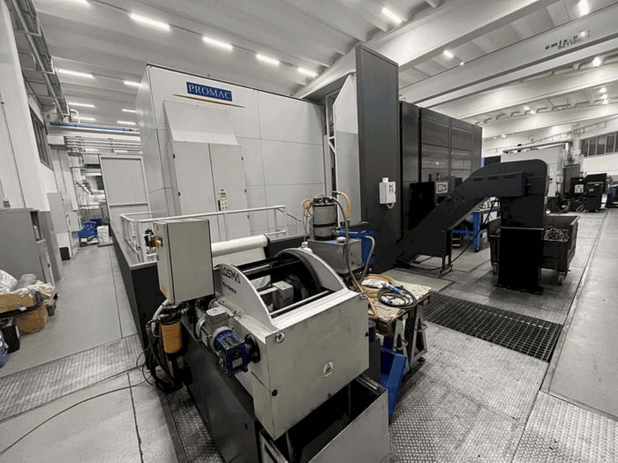 Frontansicht der PROMAC ETESIAN HMC. A PORTALE  Maschine