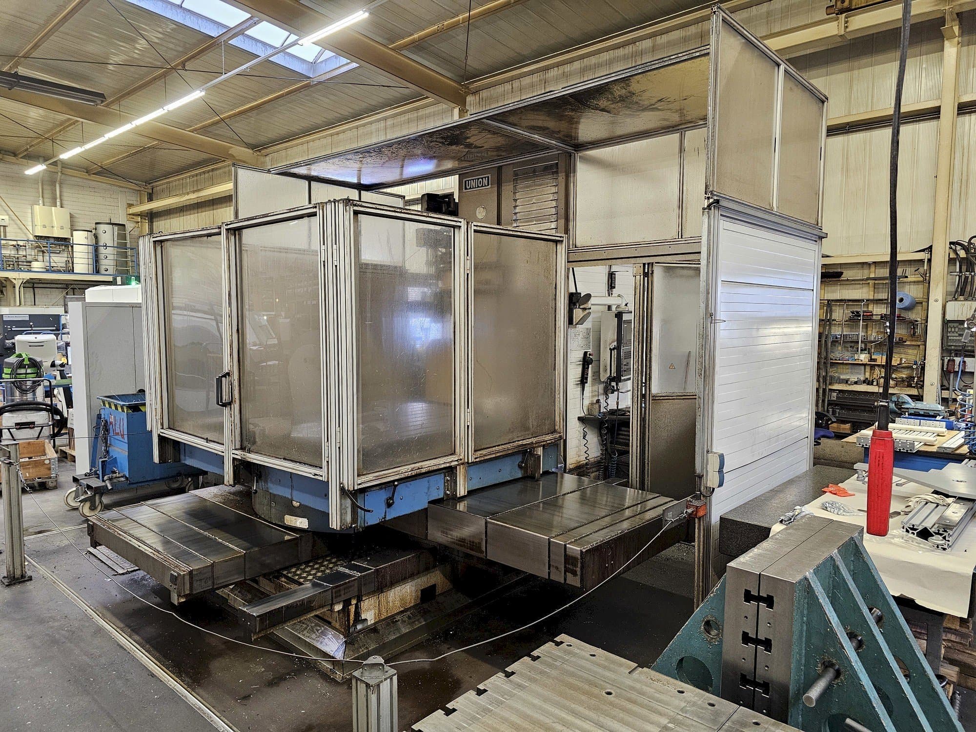 Frontansicht der UNION TC 110  Maschine