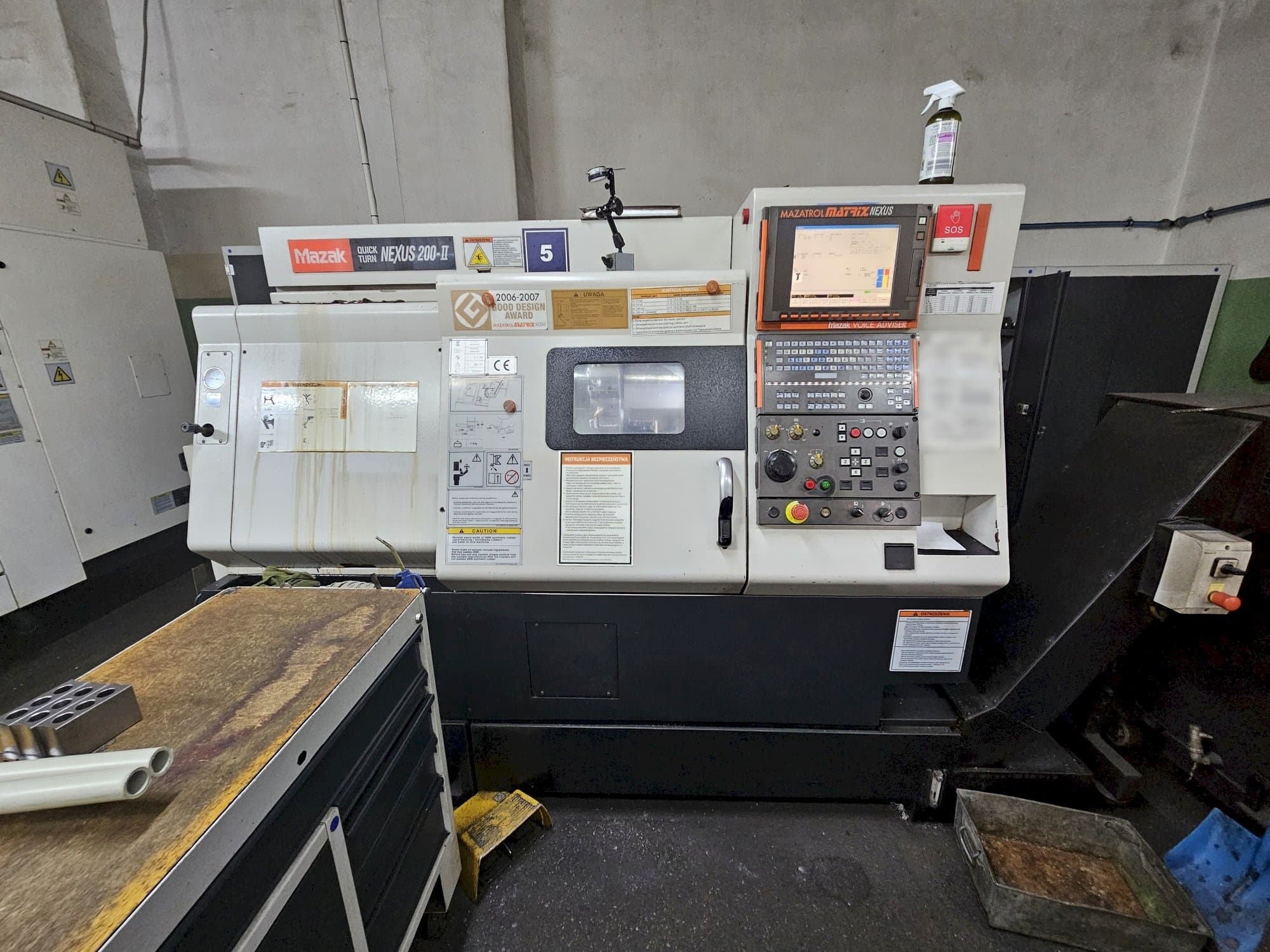 Frontansicht der Mazak QUICKTURN NEXUS 200-II  Maschine