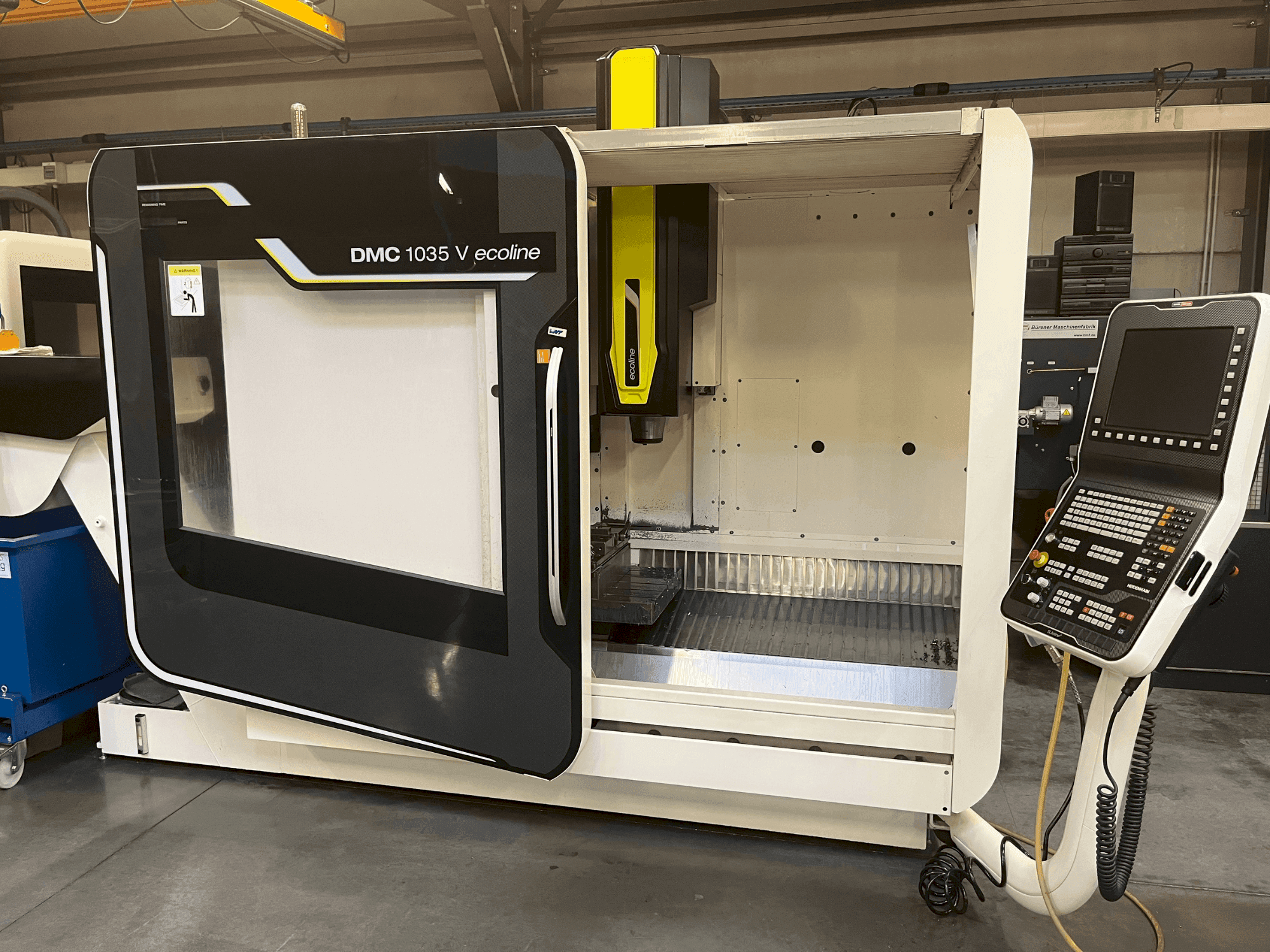 Frontansicht der DMG Gildemeister DMC 1035 V ecoline  Maschine