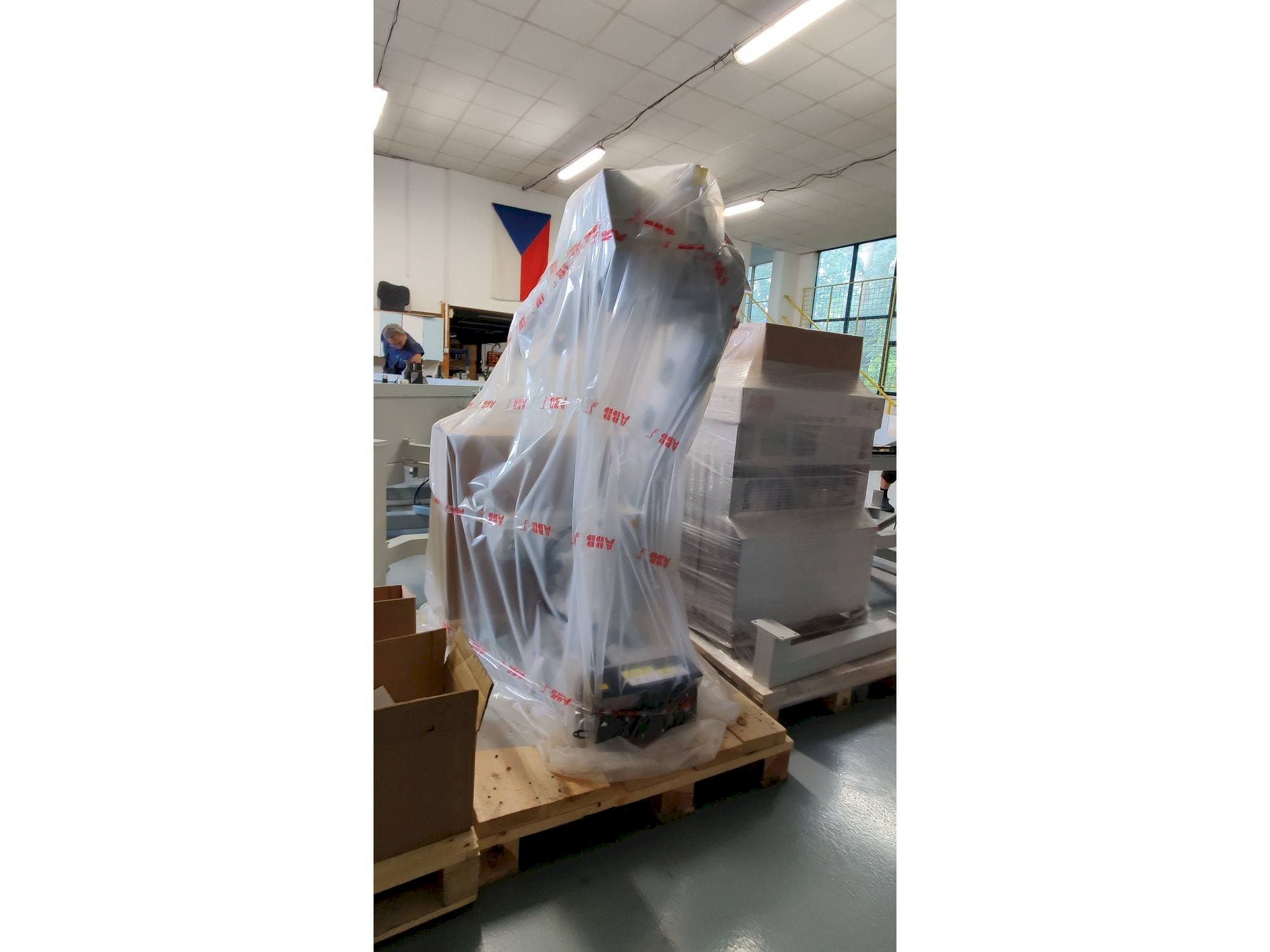 Frontansicht der ABB IRB 4600  Maschine