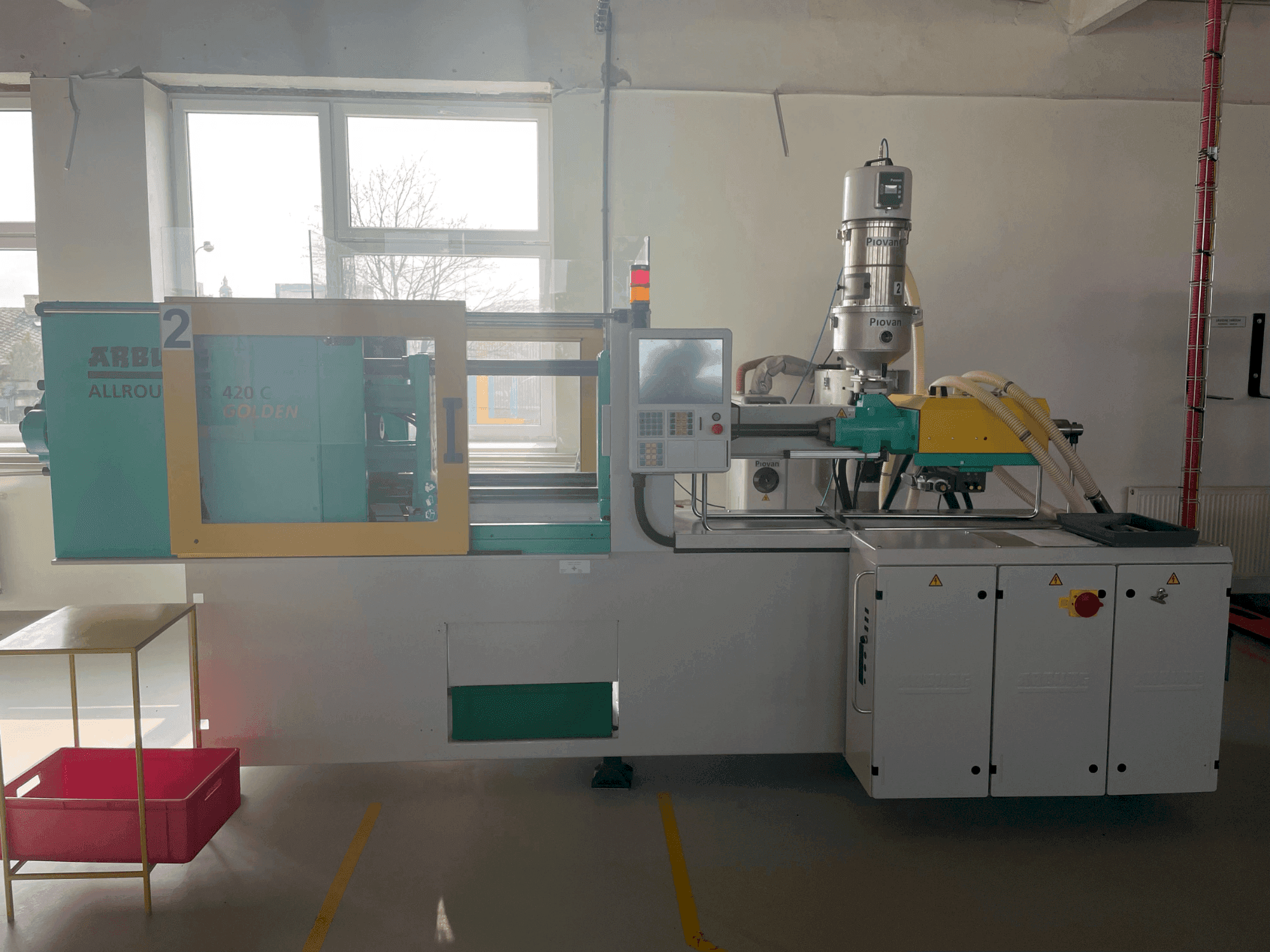 Frontansicht der Arburg Allrounder 420C 1000-290  Maschine