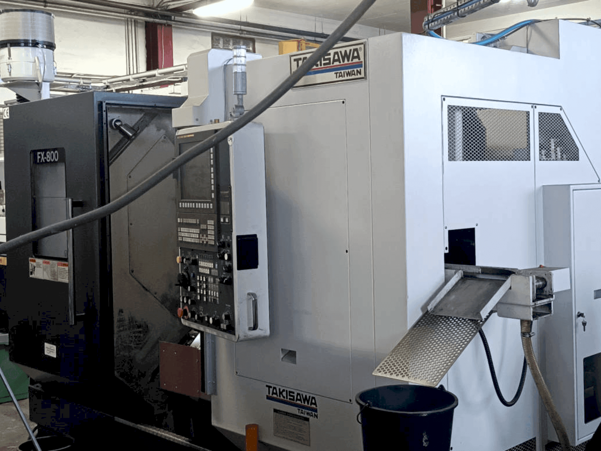 Frontansicht der Takisawa FX800  Maschine