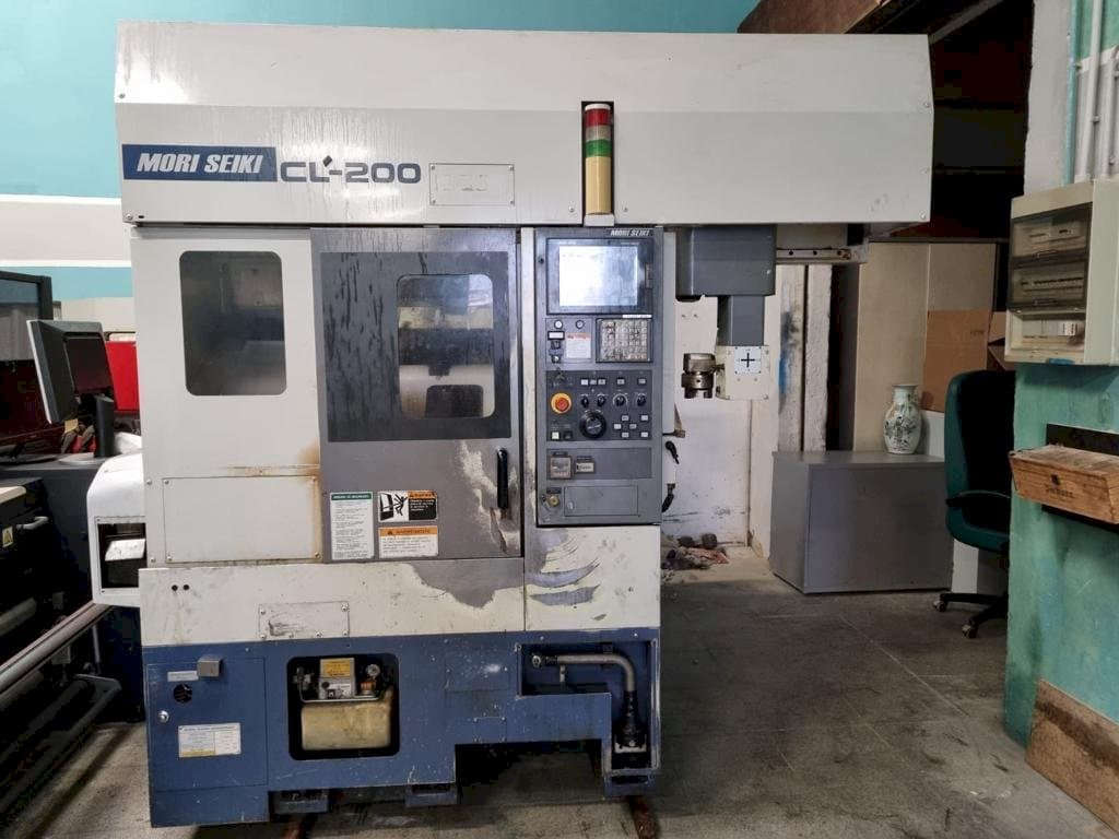Frontansicht der MORI SEIKI CL-200  Maschine