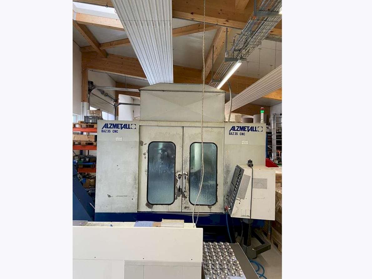 Frontansicht der Alzmetall CNC BAZ 35  Maschine