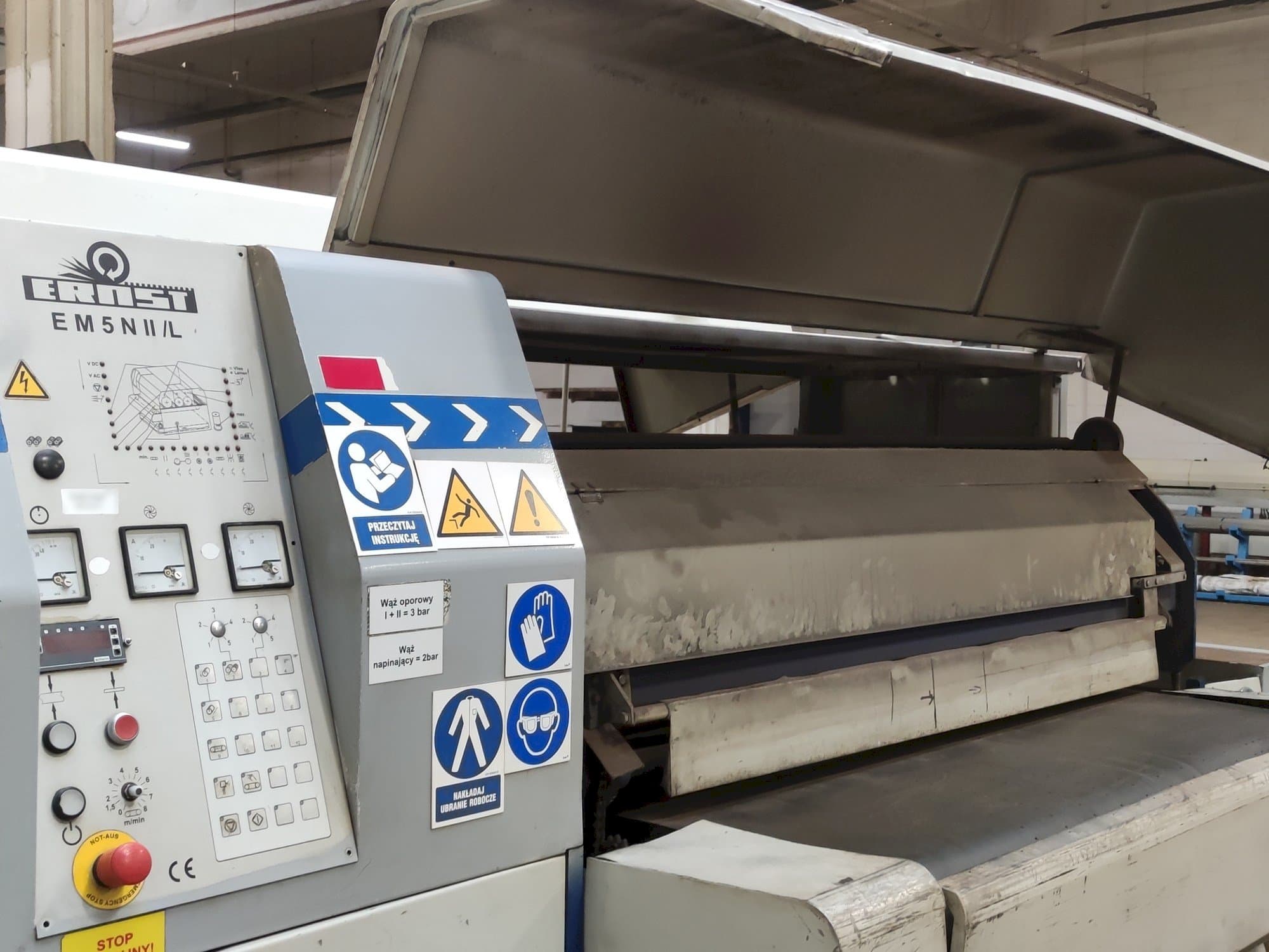 Frontansicht der ERNST EM5N II/L  Maschine