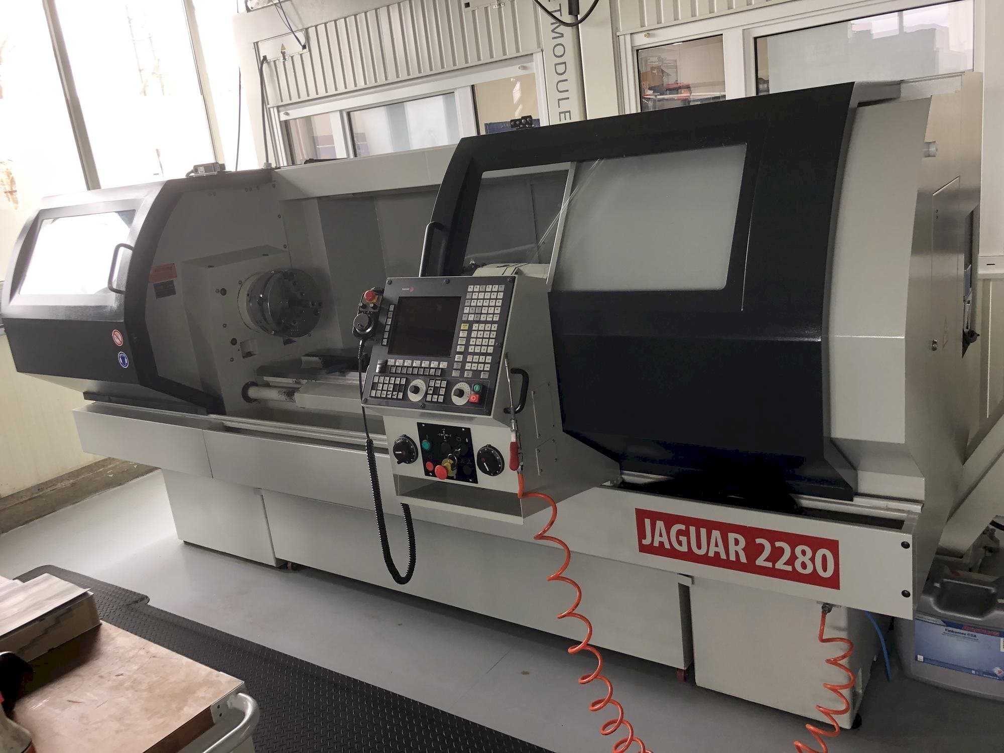 Frontansicht der JESSEY AGUAR 2280  Maschine