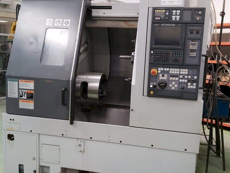 Frontansicht der MORI SEIKI CL-253B  Maschine