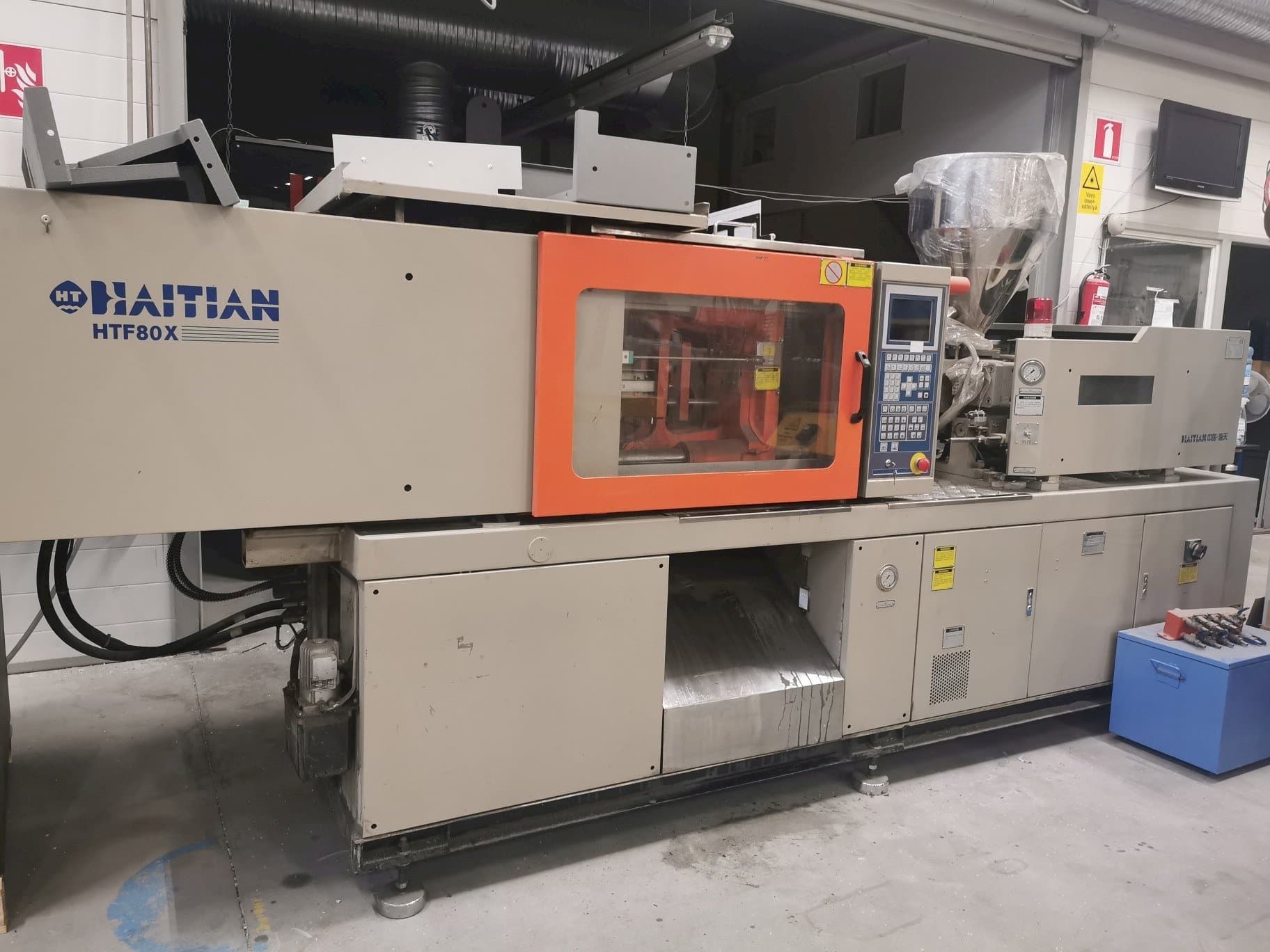 Frontansicht der HAITIAN HTF80XA  Maschine