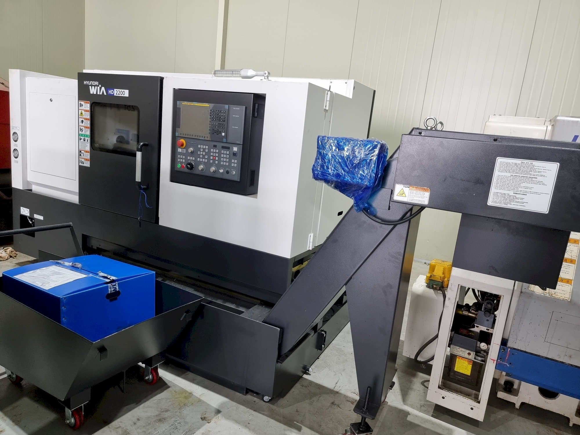 Frontansicht der Hyundai Wia HD2200  Maschine