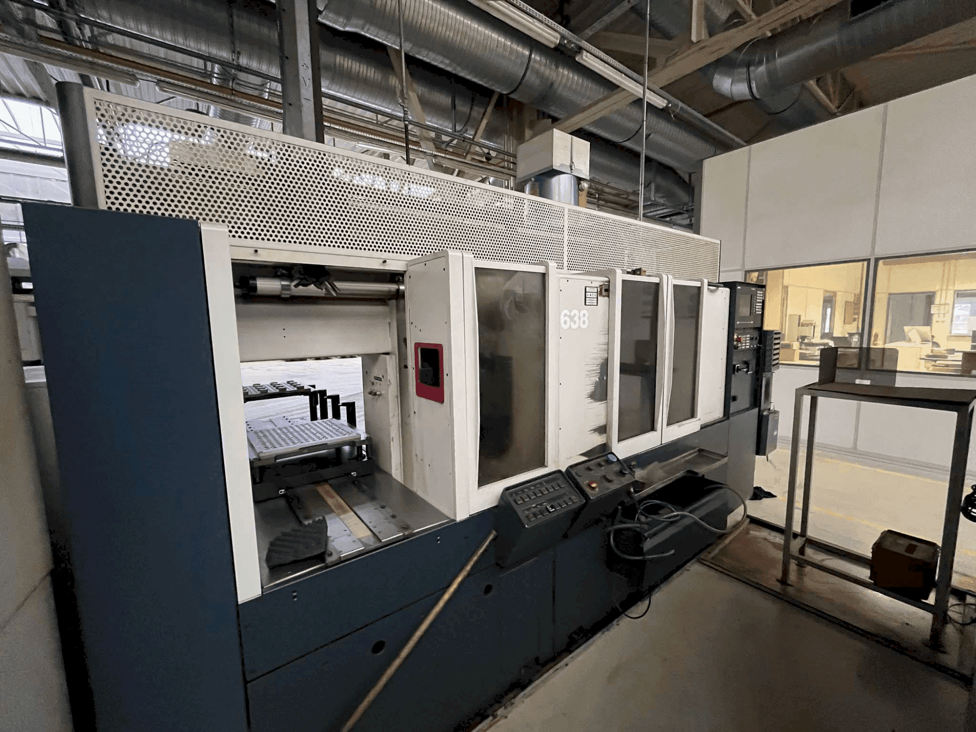Frontansicht der SPINNER PD-CNC  Maschine