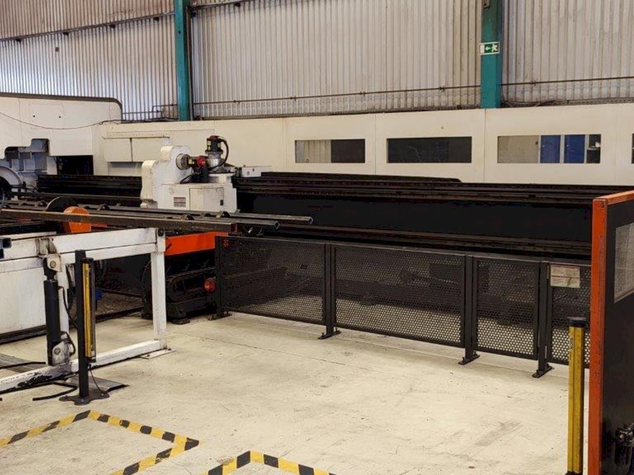 Frontansicht der Mazak Fabri Gear 220 4kW  Maschine