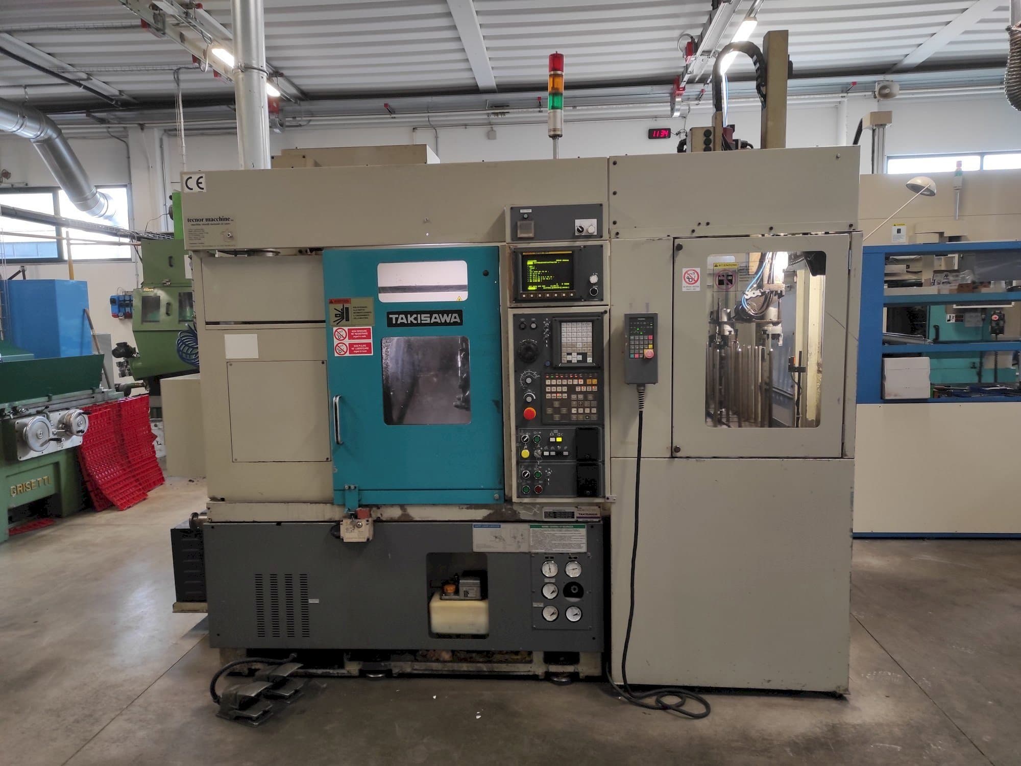 Frontansicht der Takisawa TX20  Maschine