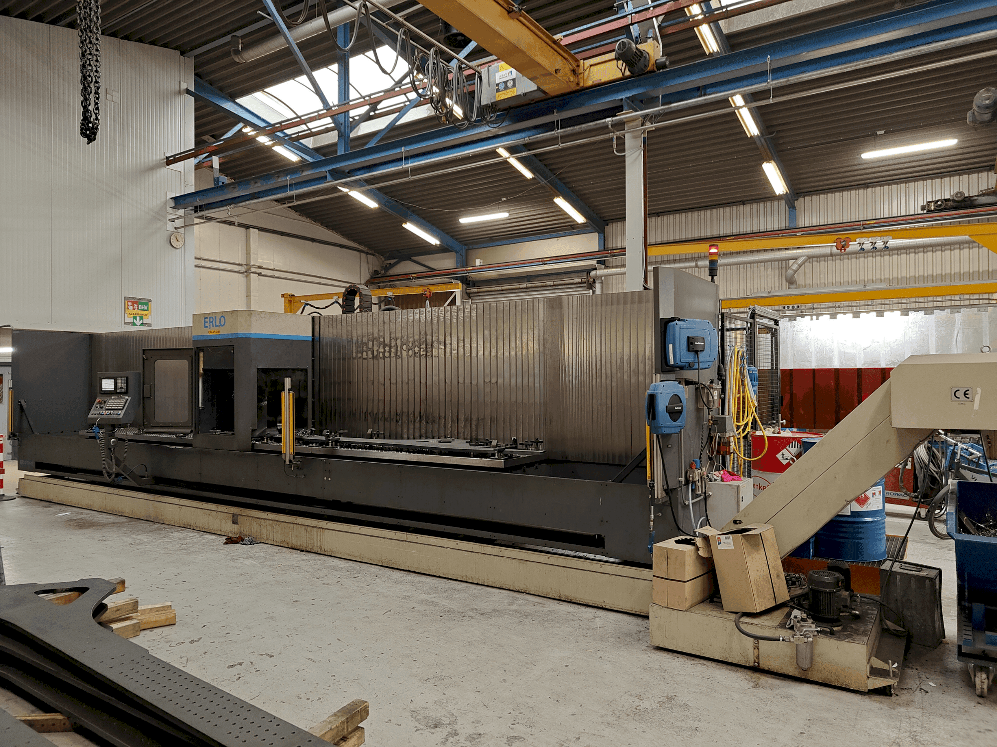 Frontansicht der Erlo TH-40  Maschine