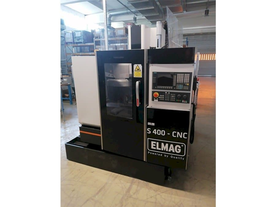 Frontansicht der ELMAG S 400 CNC  Maschine